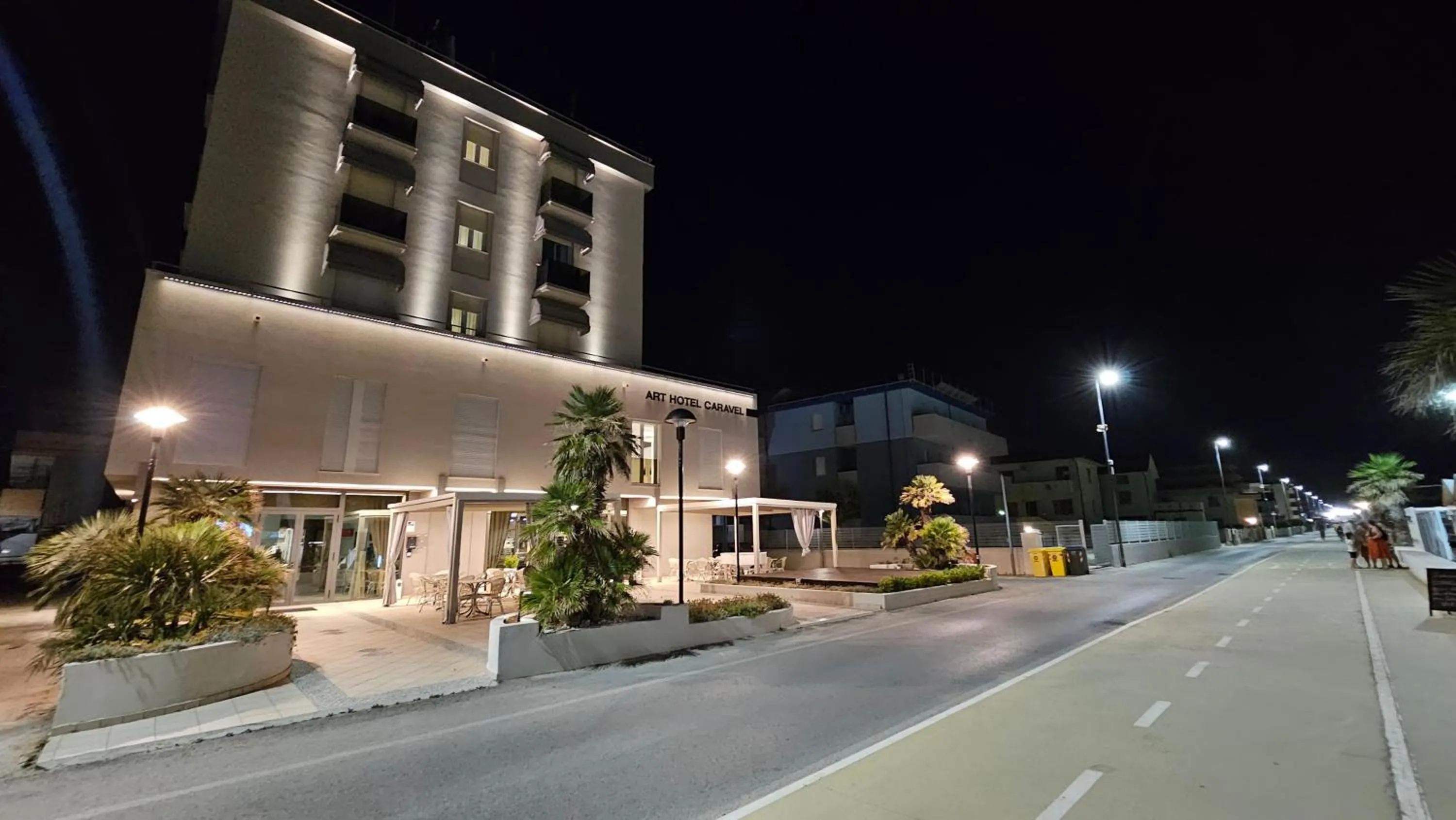 Property building in Hotel Caravel