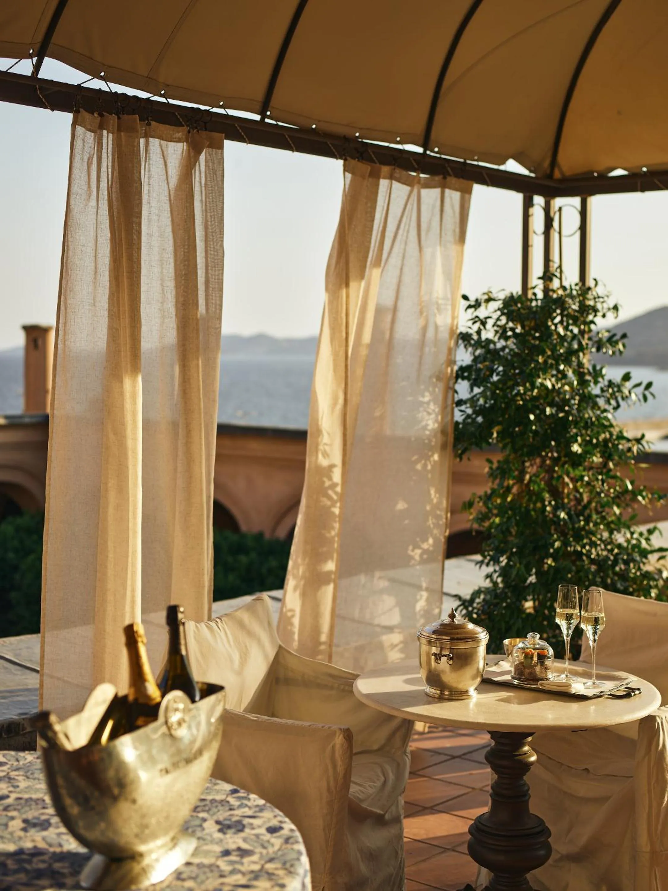 Property building in Imaret