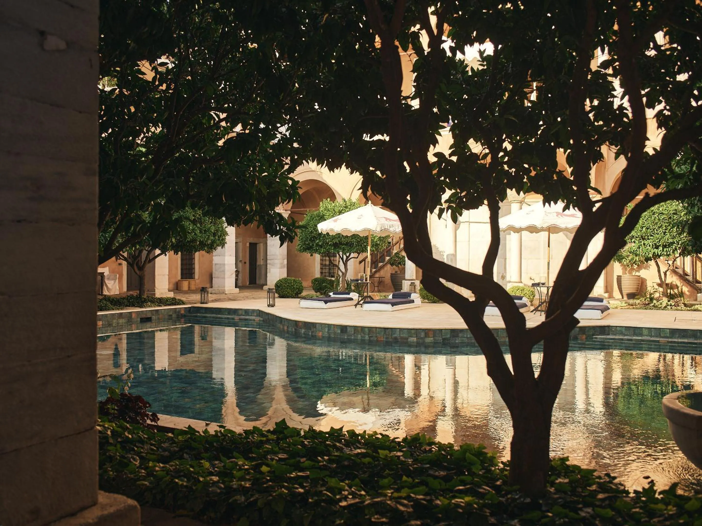 Property building in Imaret