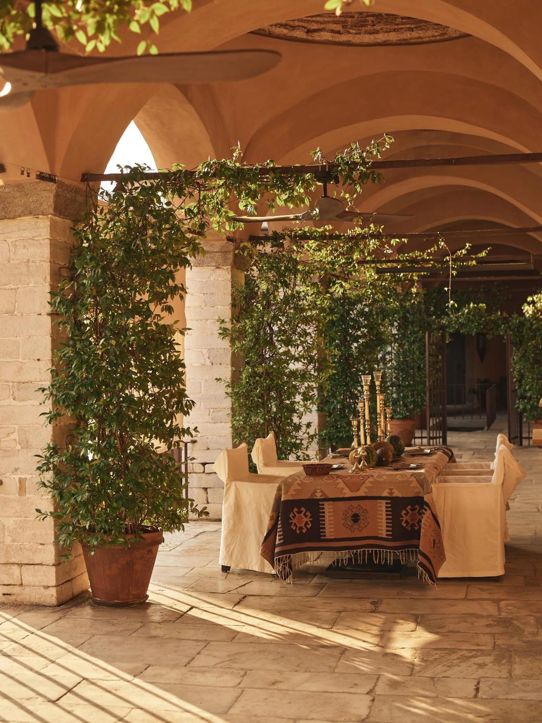 Property building in Imaret