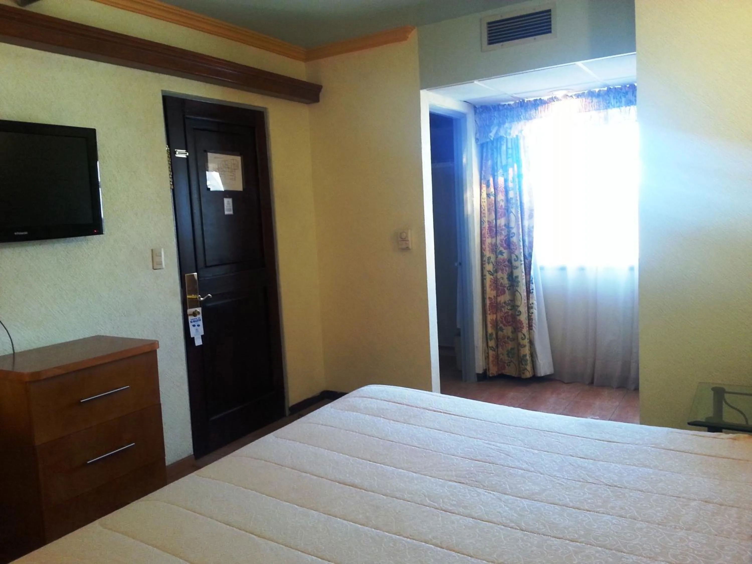 Photo of the whole room in Hotel La Finca del Minero