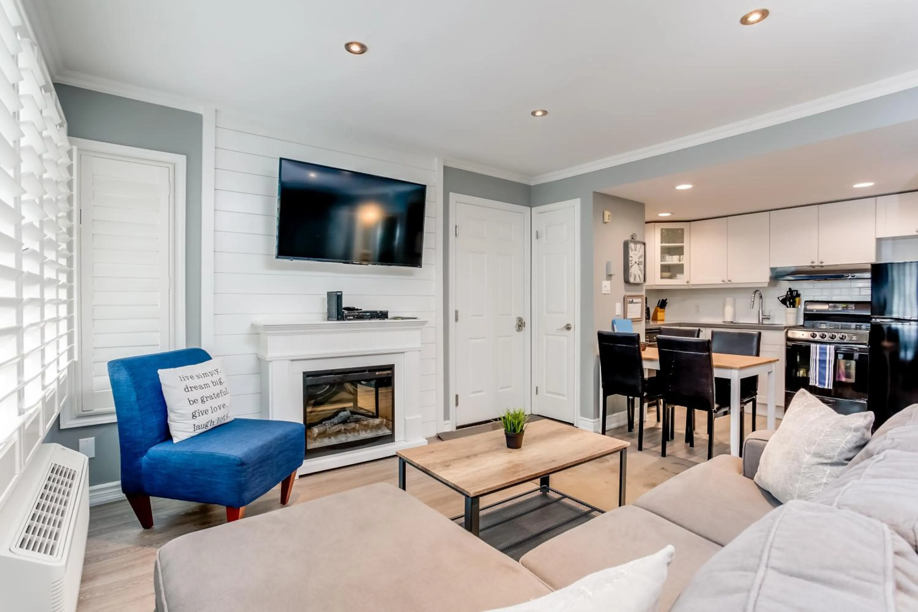 Apartment in Blue Mountain Getaway at North Creek Resort King Bed