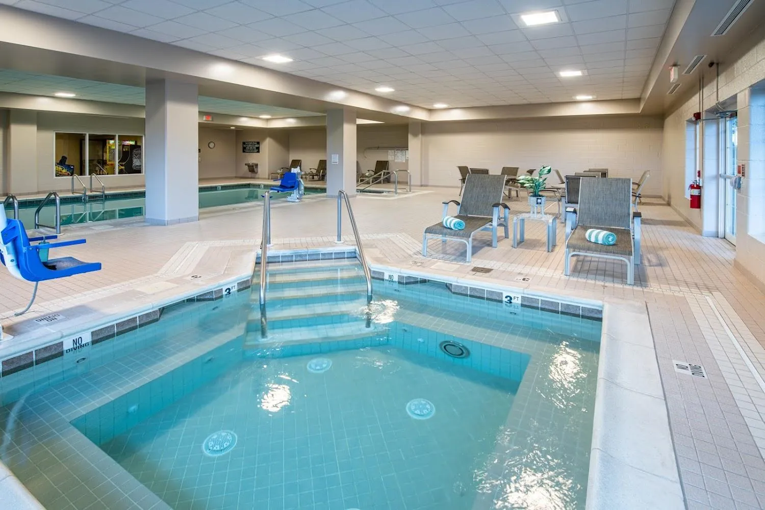 Hot Tub in AmishView Inn & Suites