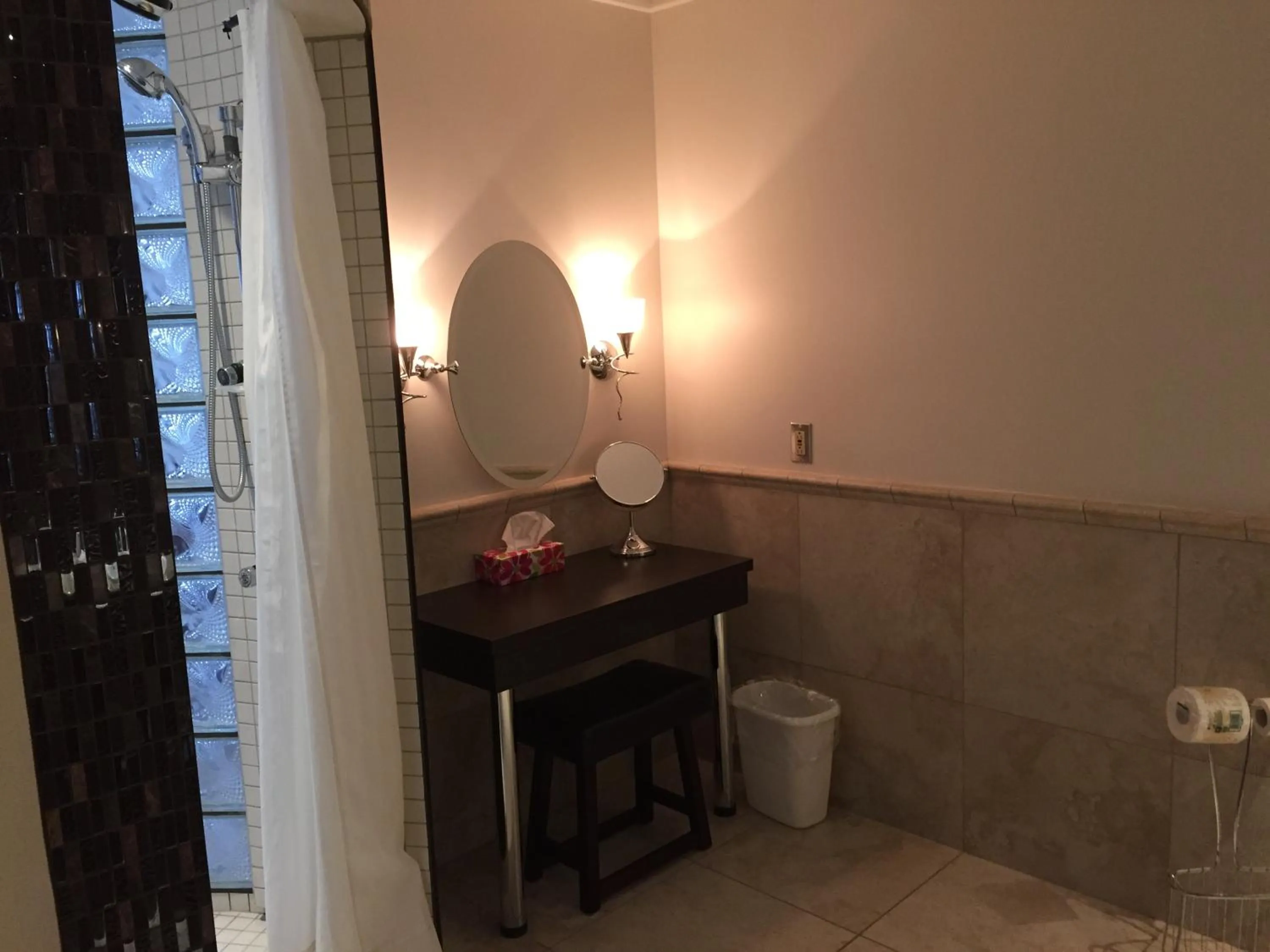 Bathroom in Amosphère Complexe