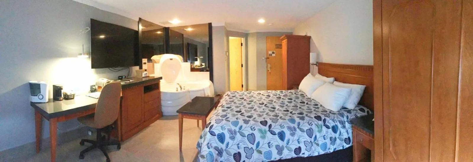 Bed in Amosphère Complexe