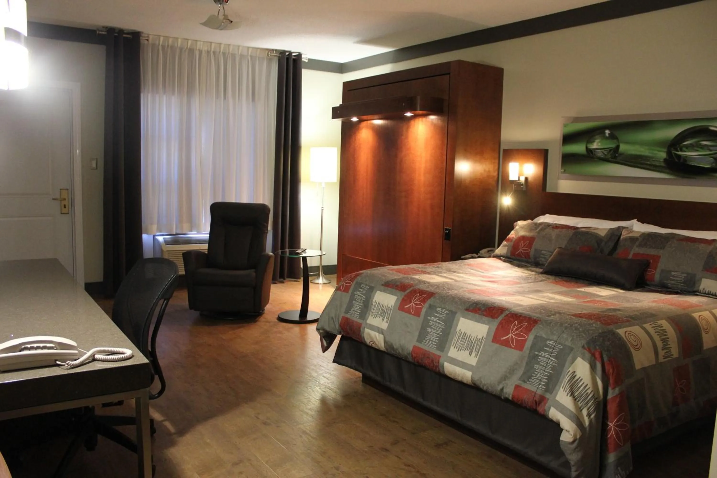 Photo of the whole room, Bed in Amosphère Complexe