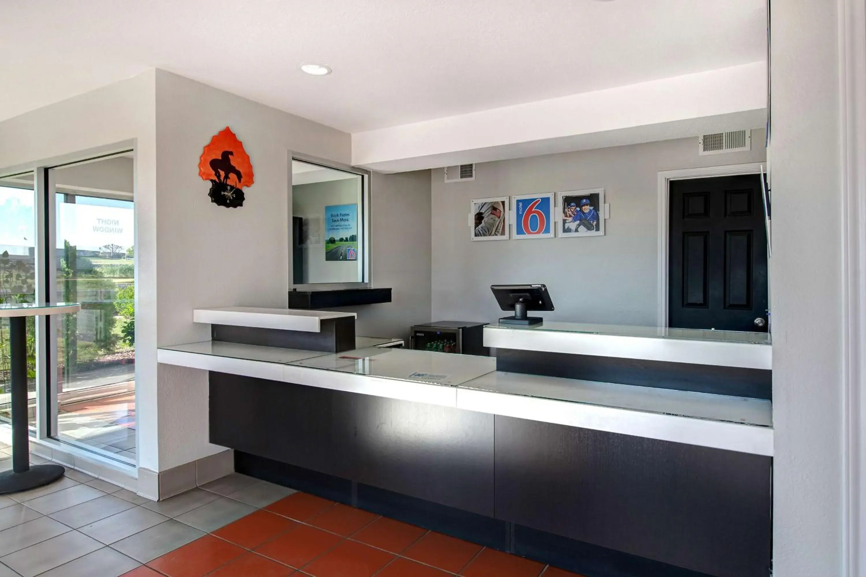 Lobby or reception in Motel 6-Sulphur Springs, TX Lobby or reception in Motel 6-Sulphur Springs, TX