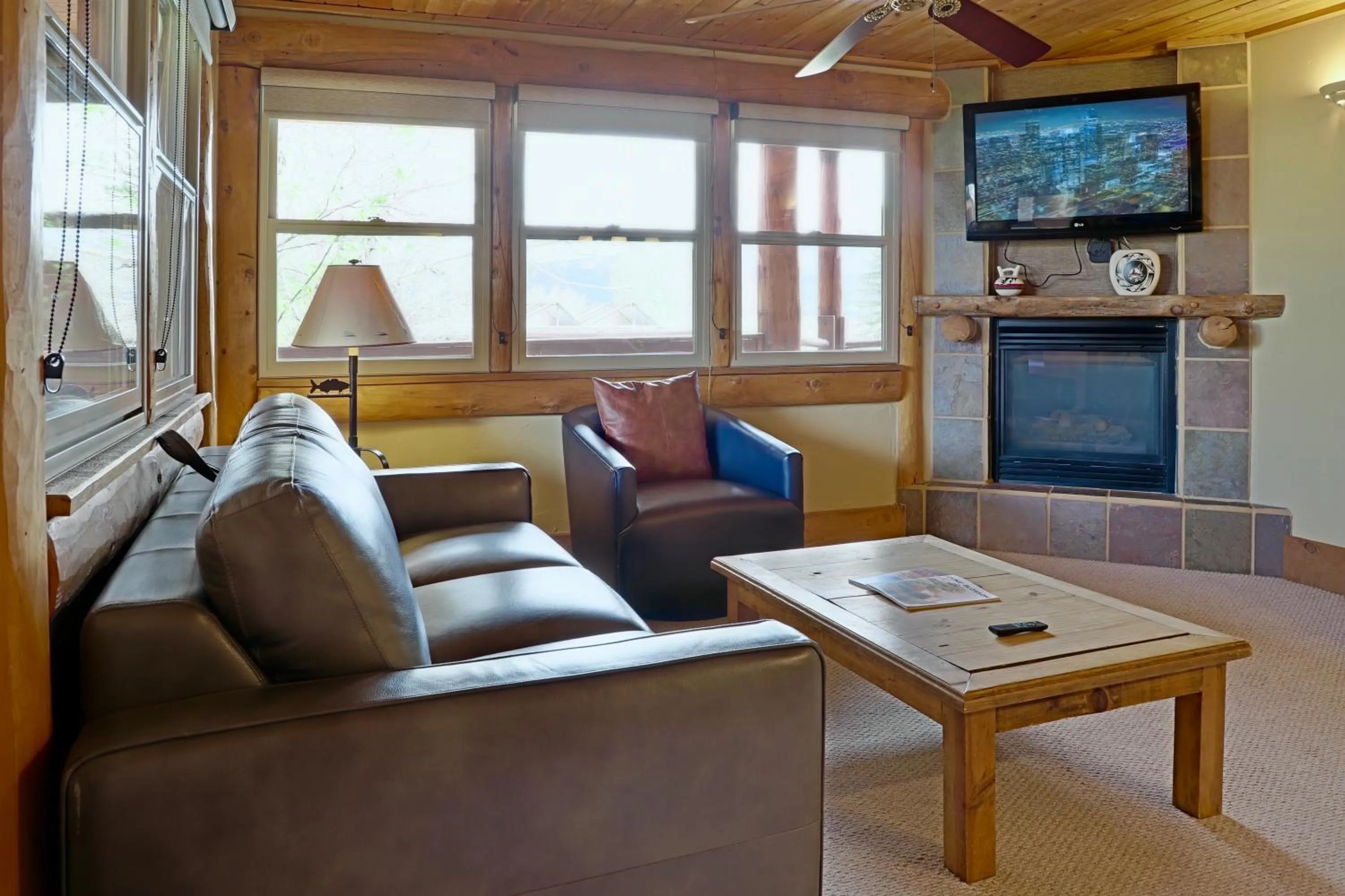 Living room in Chipeta Lodge