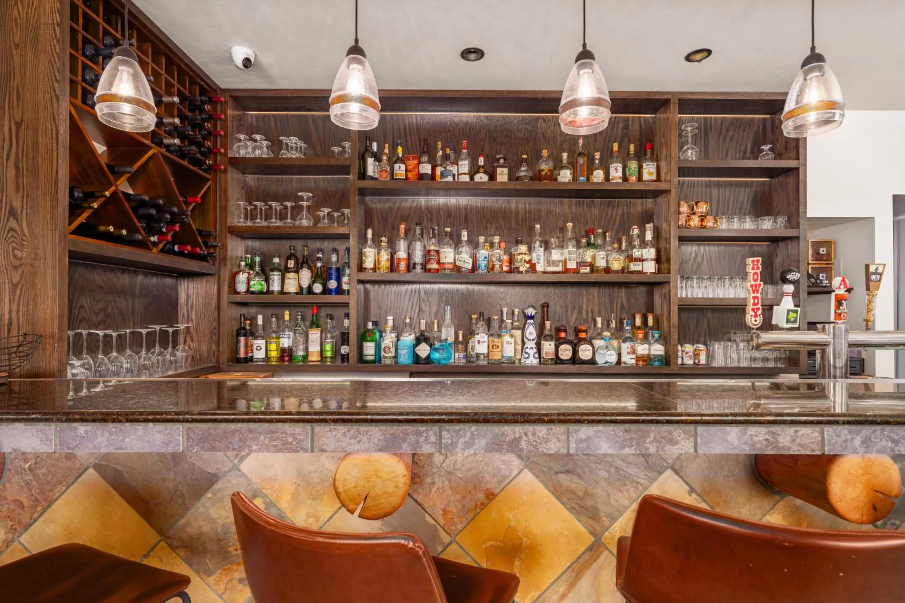 Lounge or bar in Chipeta Lodge Lounge or bar in Chipeta Lodge