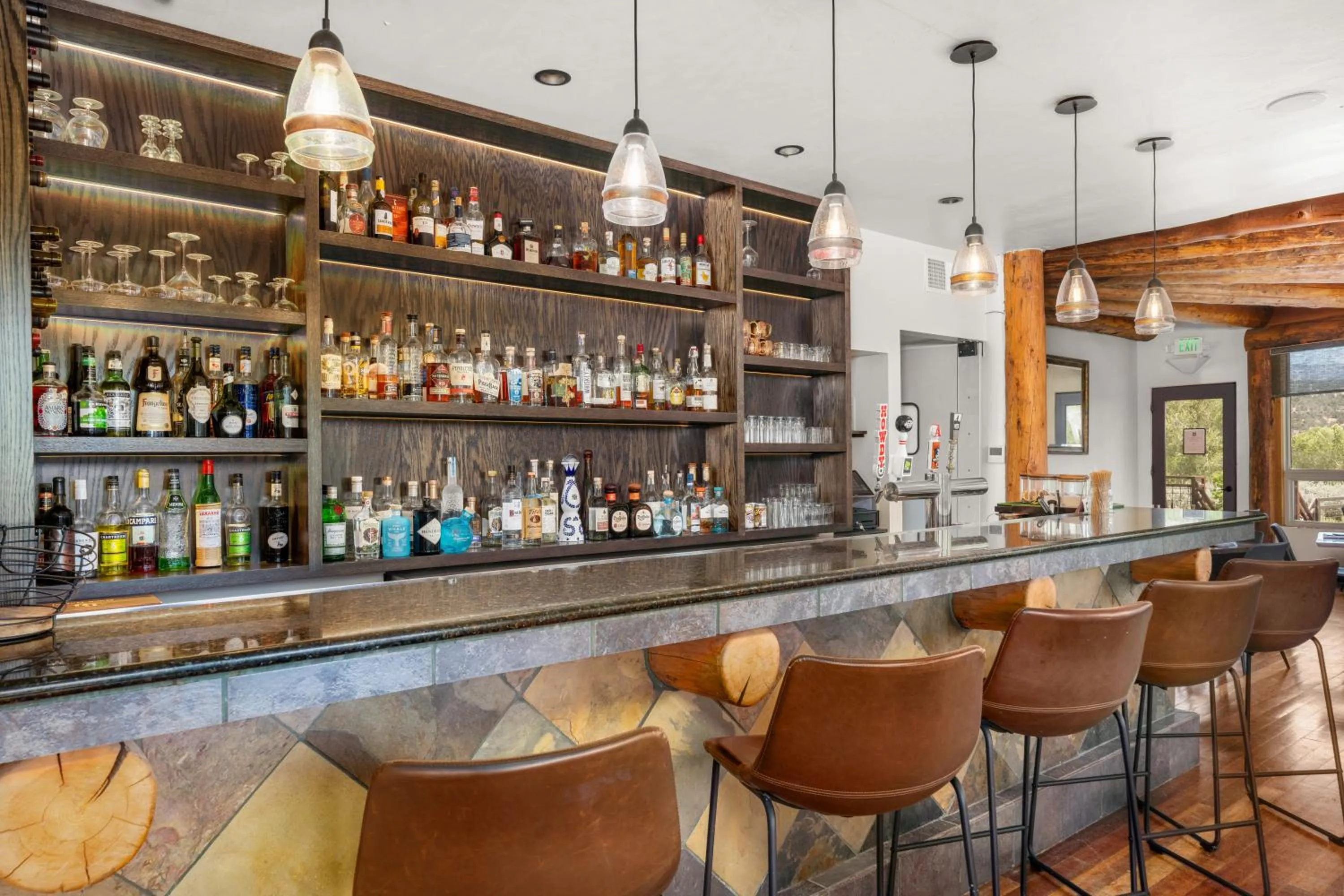 Lounge or bar in Chipeta Lodge