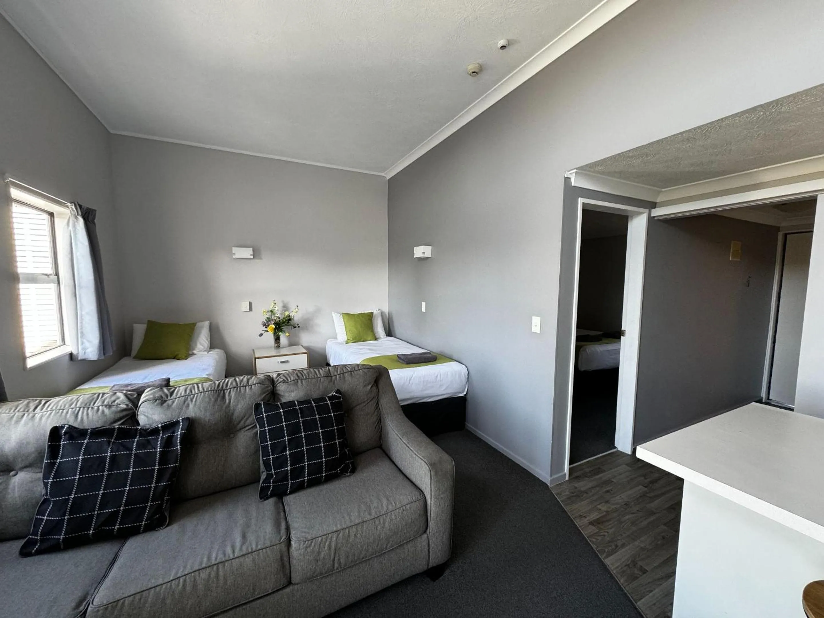 Bed in Wrights by the Sea Motel