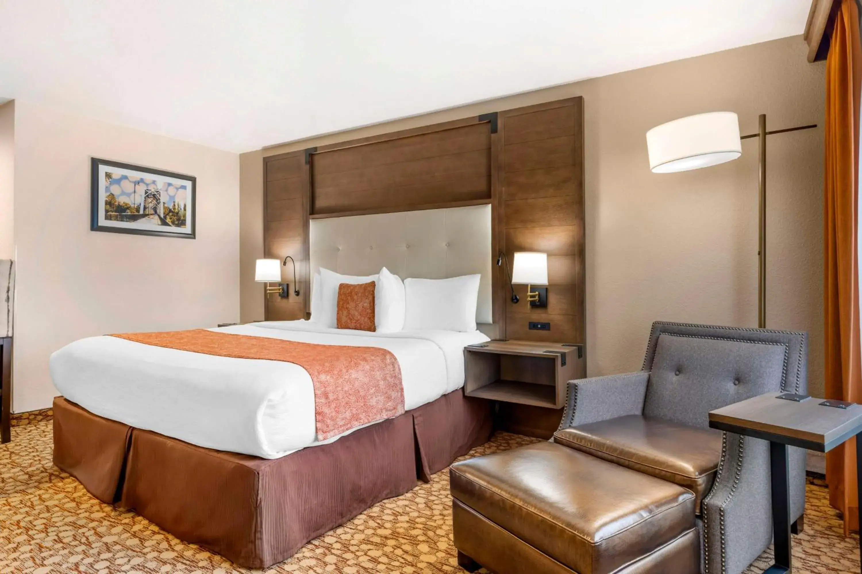 Bedroom, Bed in Best Western Plus Mill Creek Inn Bedroom, Bed in Best Western Plus Mill Creek Inn