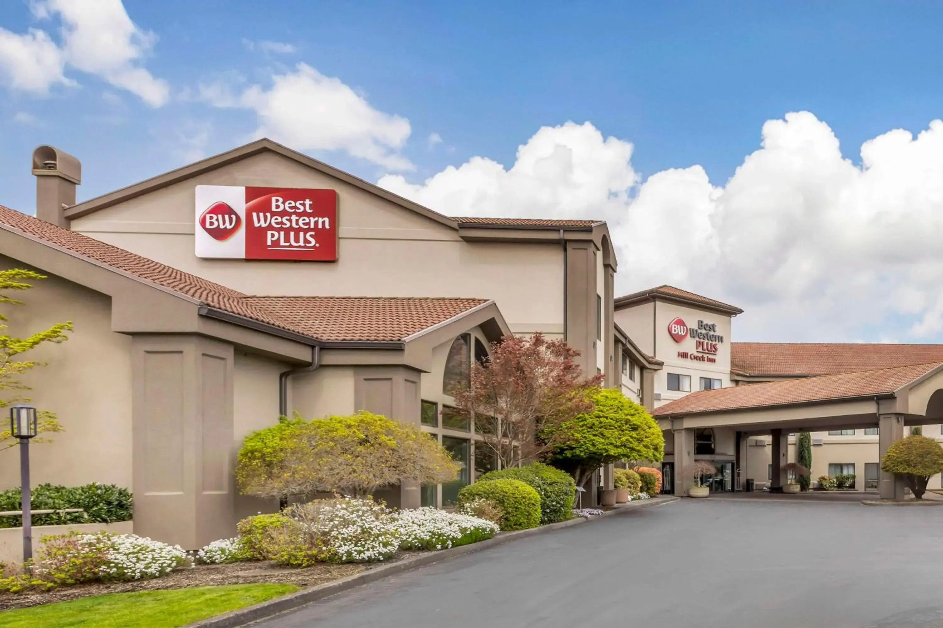 Property building in Best Western Plus Mill Creek Inn Property building in Best Western Plus Mill Creek Inn