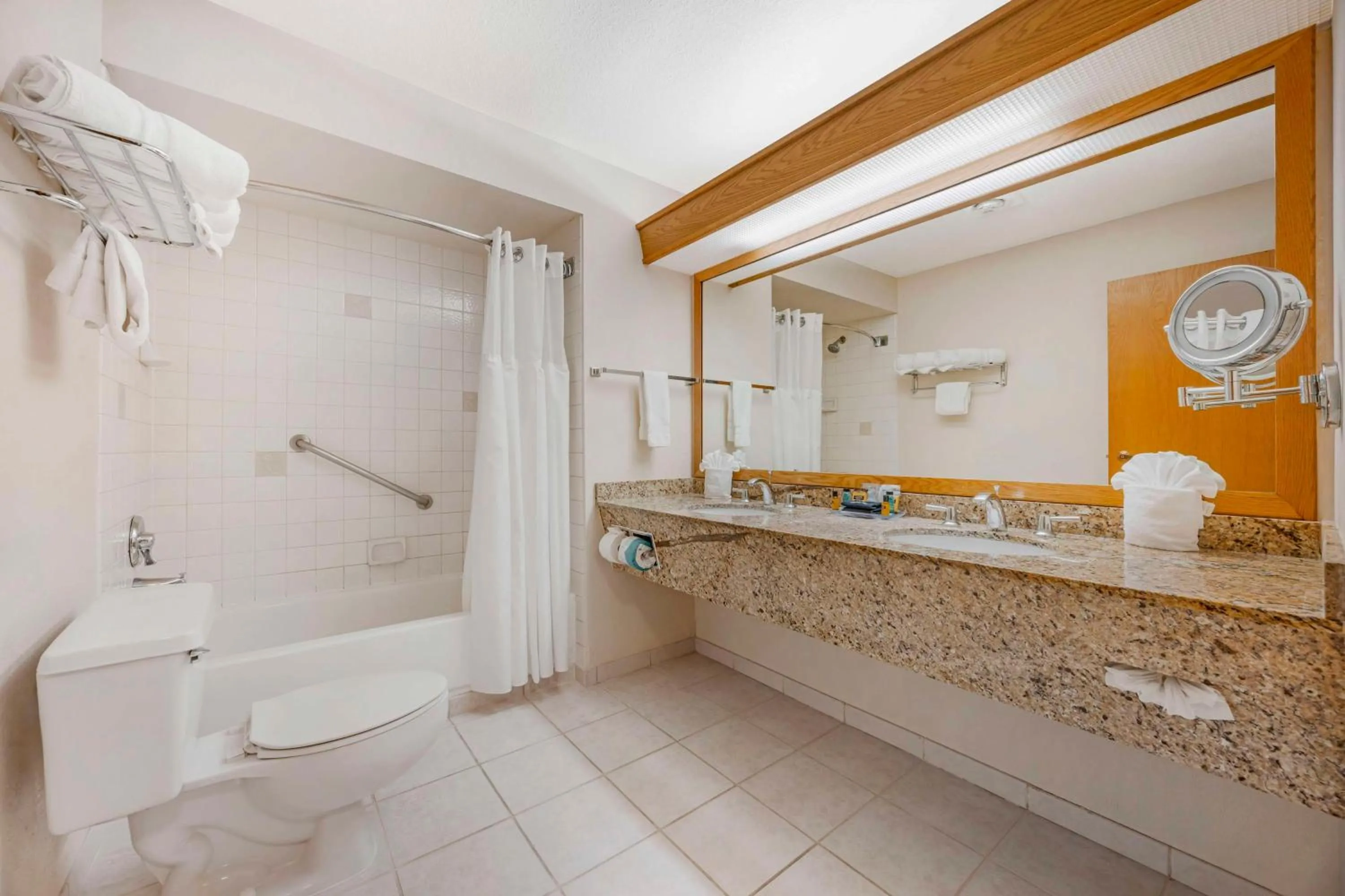 Bathroom in Best Western Plus Mill Creek Inn