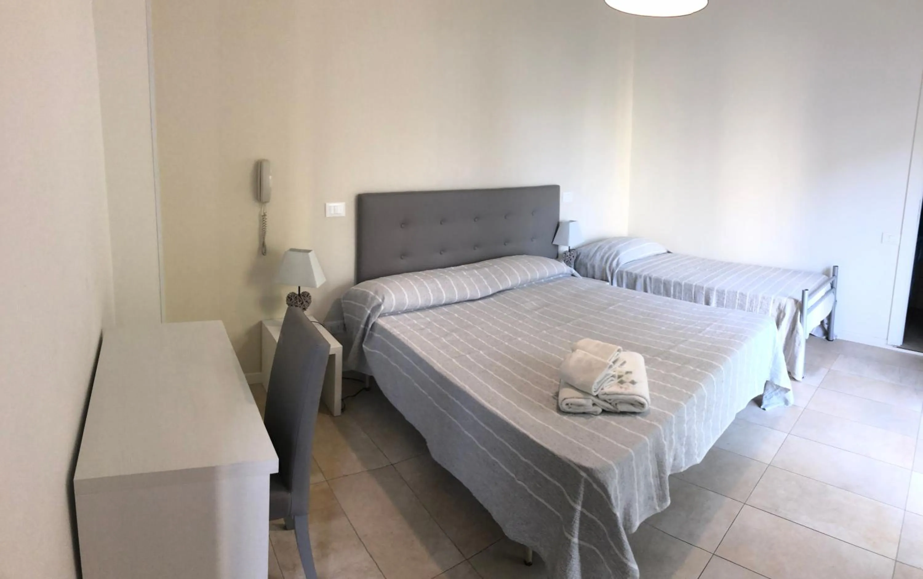 Bedroom, Bed in HOTEL CONDOR