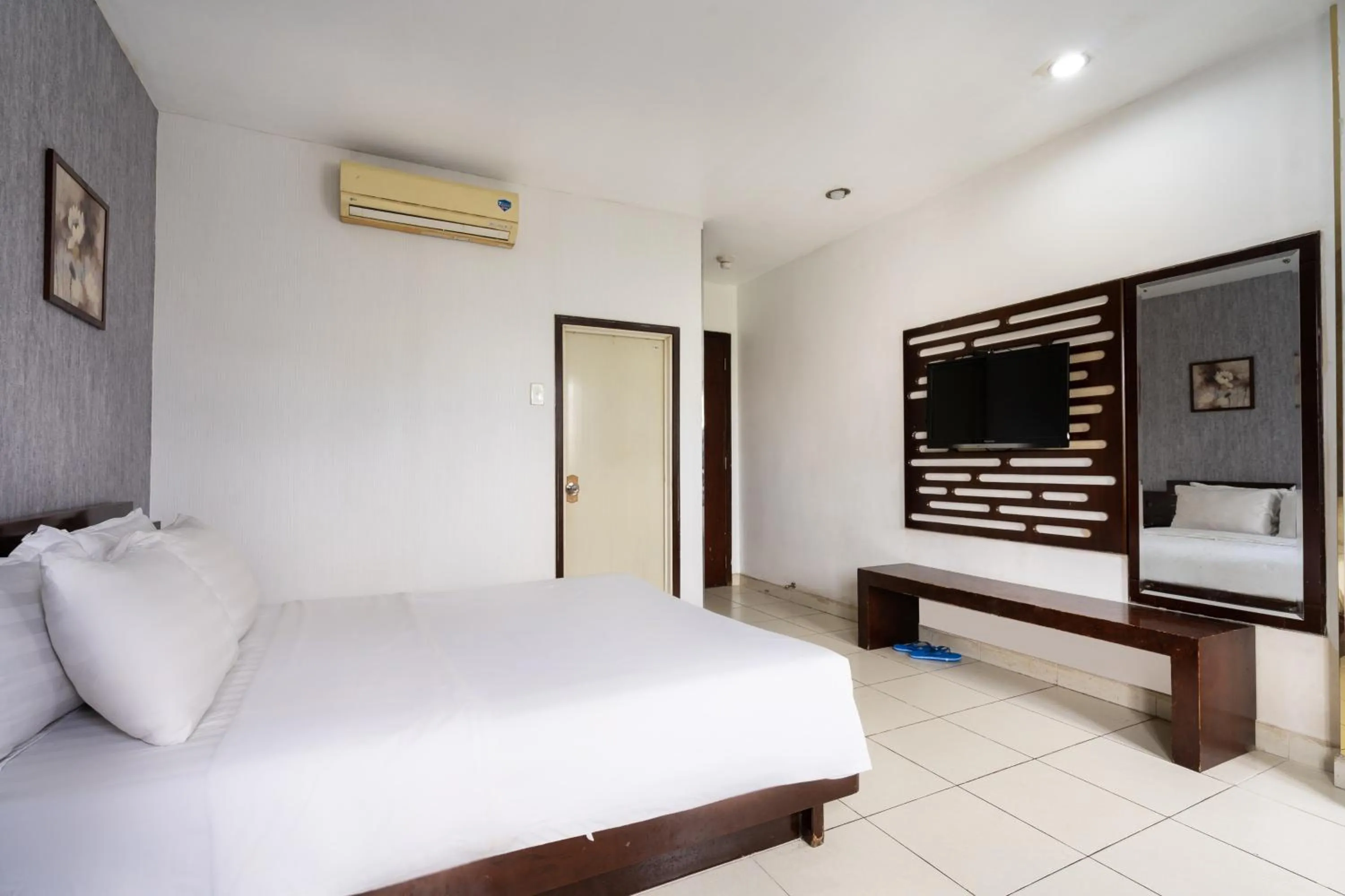 Bed in Sen Sai Gon Hotel - Ben Thanh Market