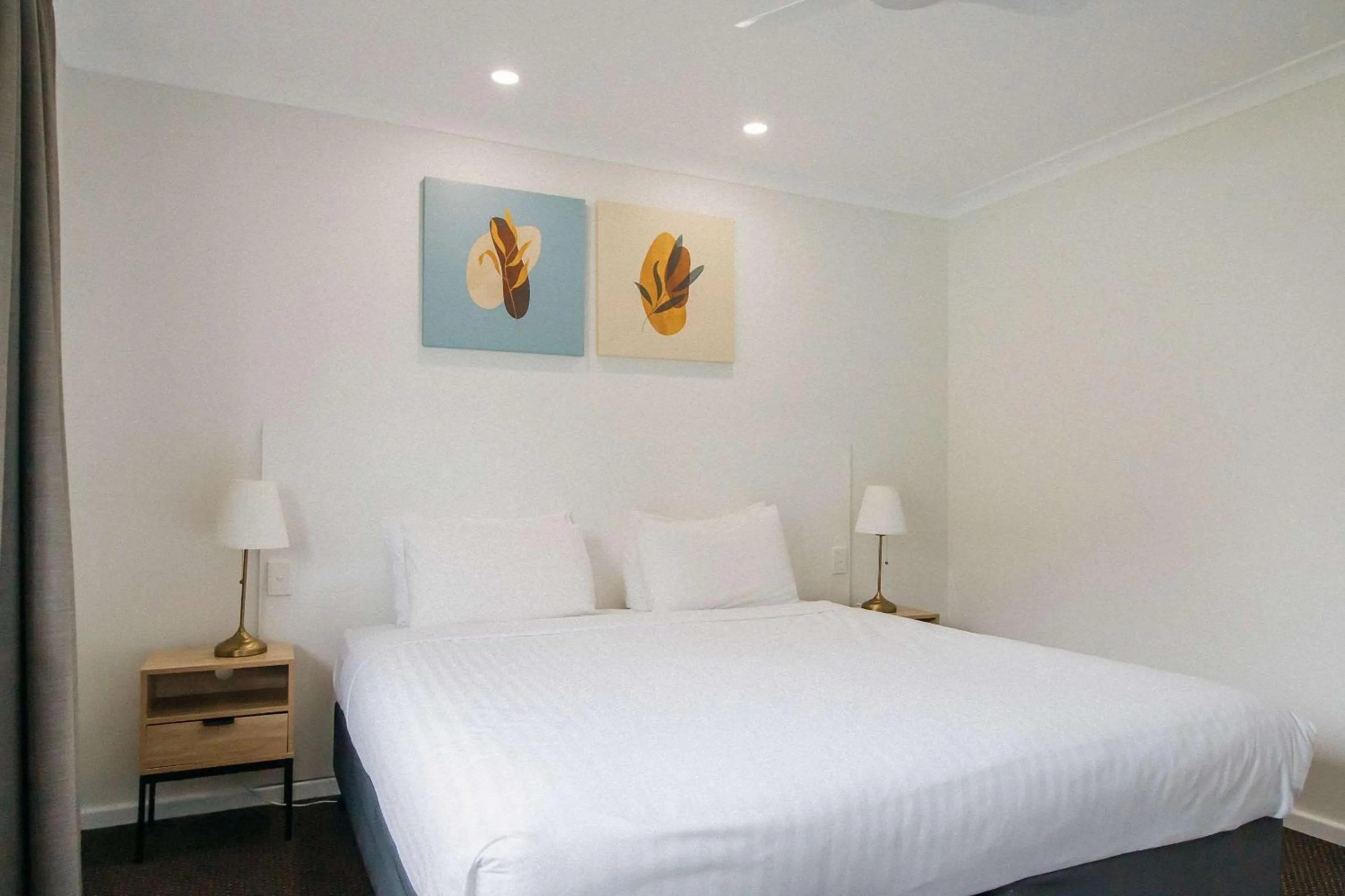 Bedroom, Bed in Quality Apartments Banksia Albany