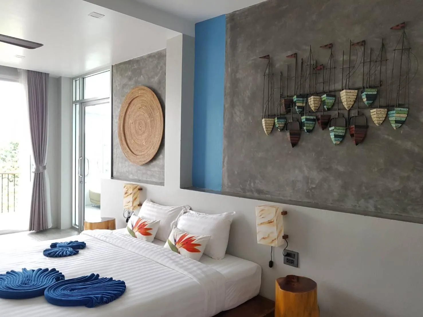 Photo of the whole room, Bed in In Touch Resort