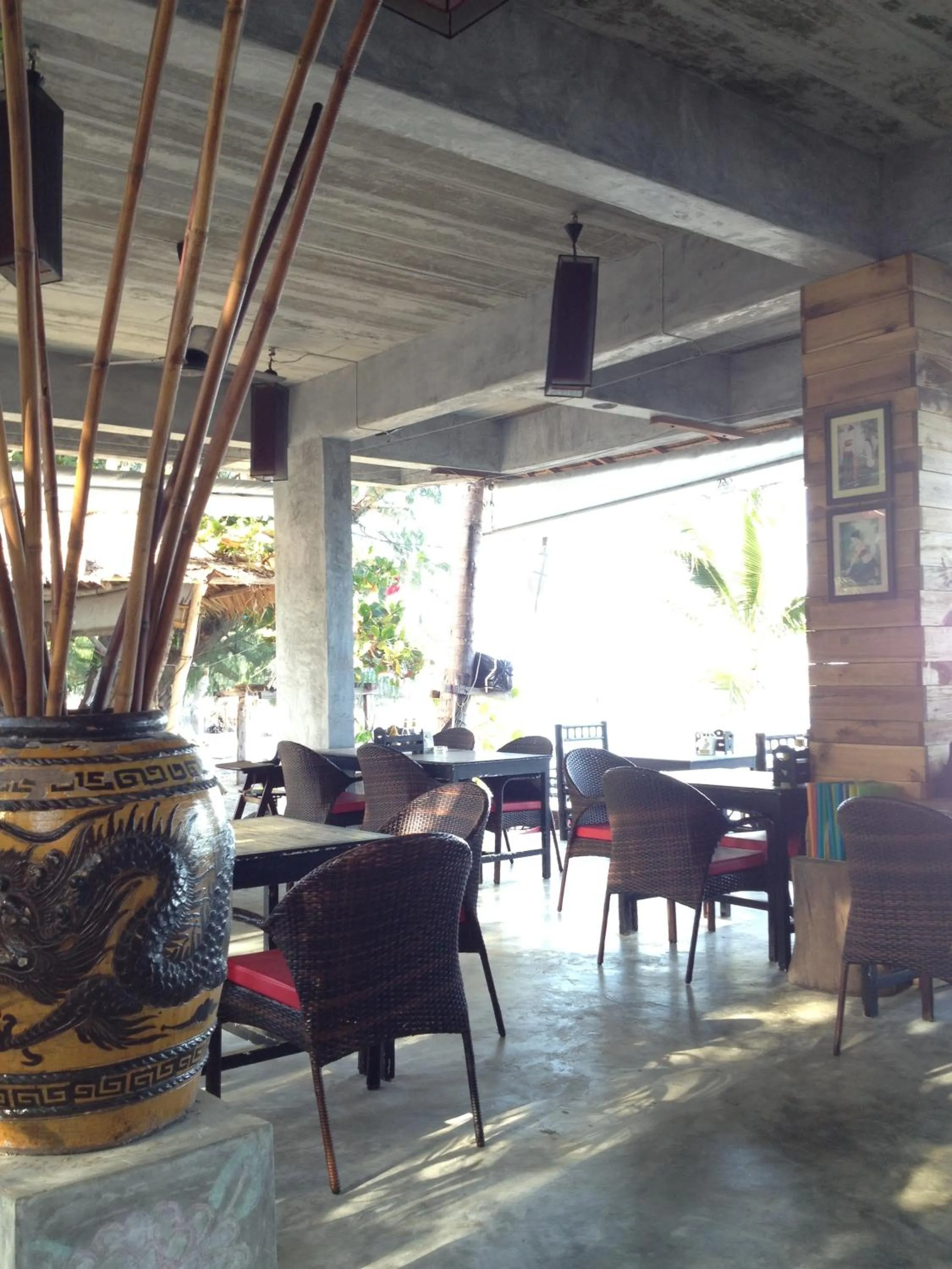 Restaurant/places to eat in In Touch Resort