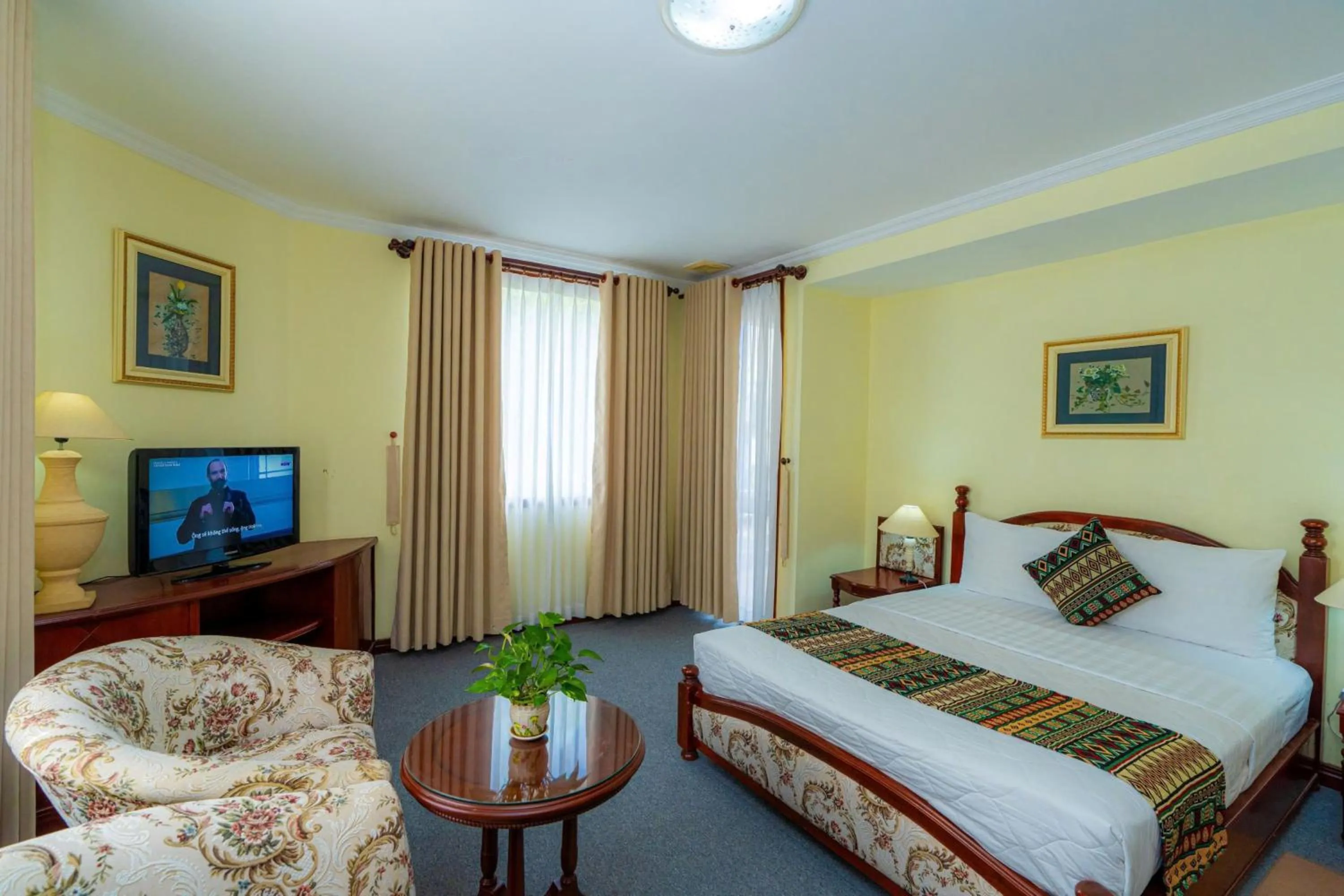 TV and multimedia, Bed in Hoang Ha Boutique Hotel