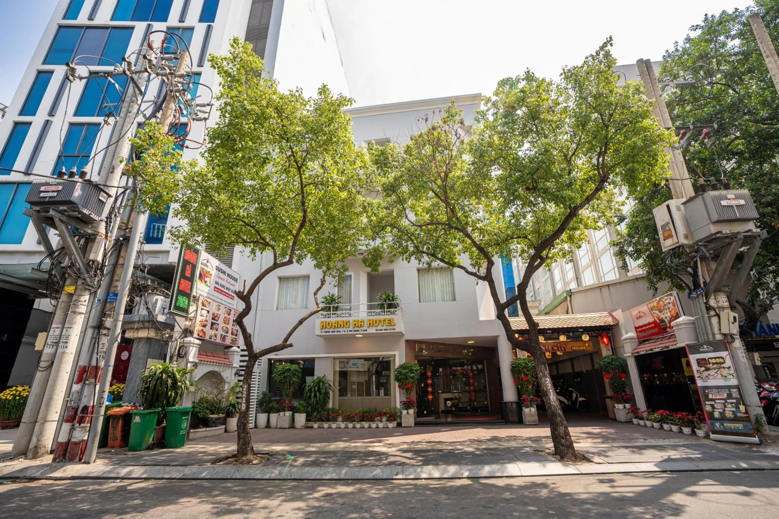 Property building in Hoang Ha Boutique Hotel