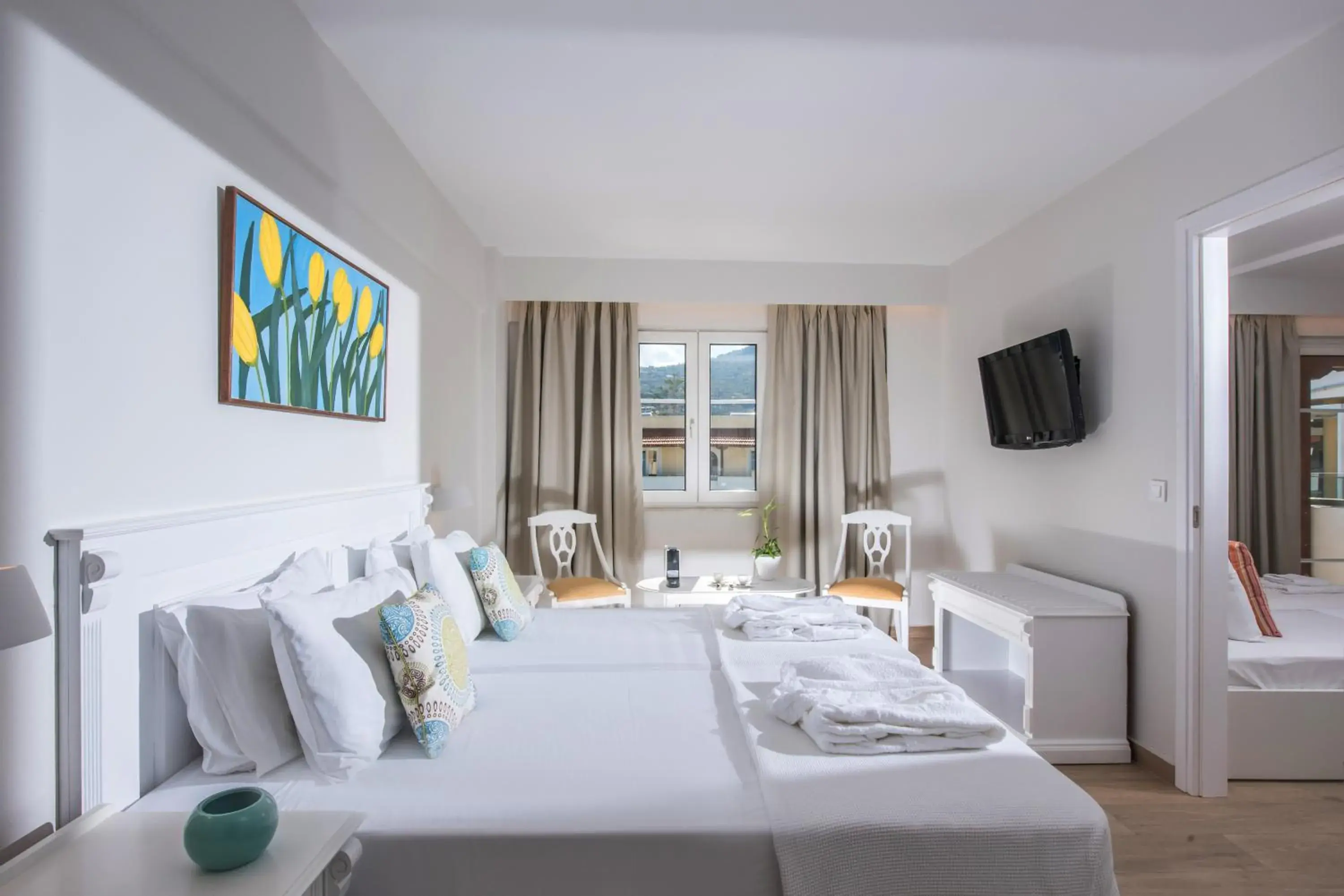 Bedroom, Bed in Alexander House Hotel Bedroom, Bed in Alexander House Hotel