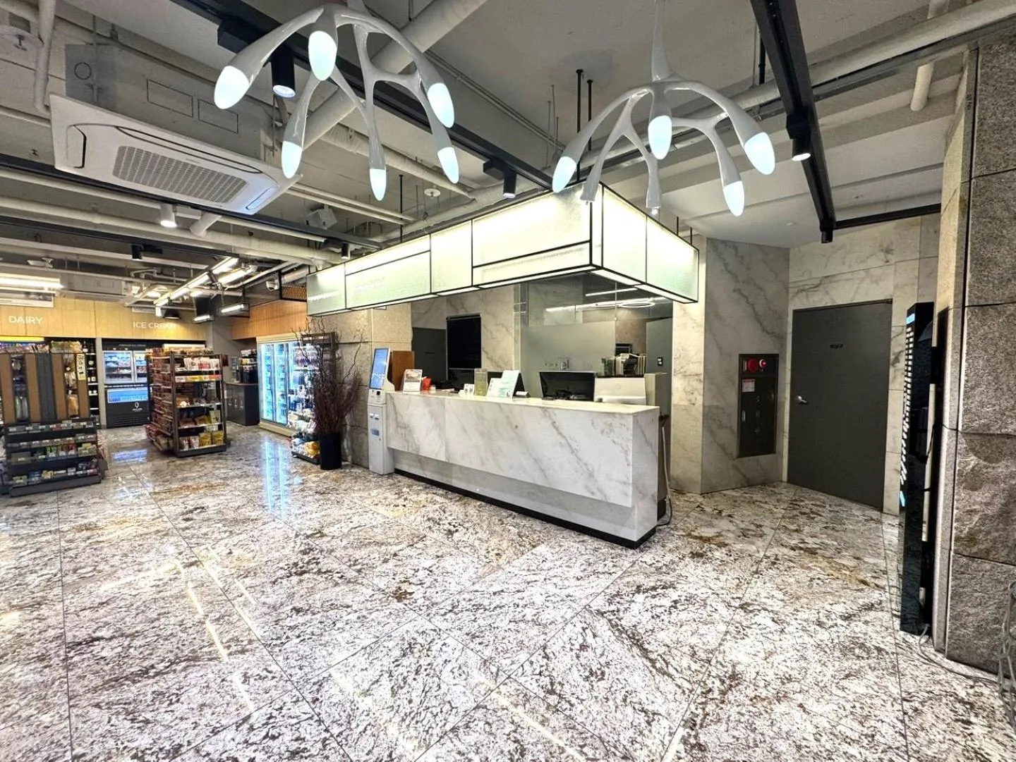 Lobby or reception in Hotel tt Seomyeon