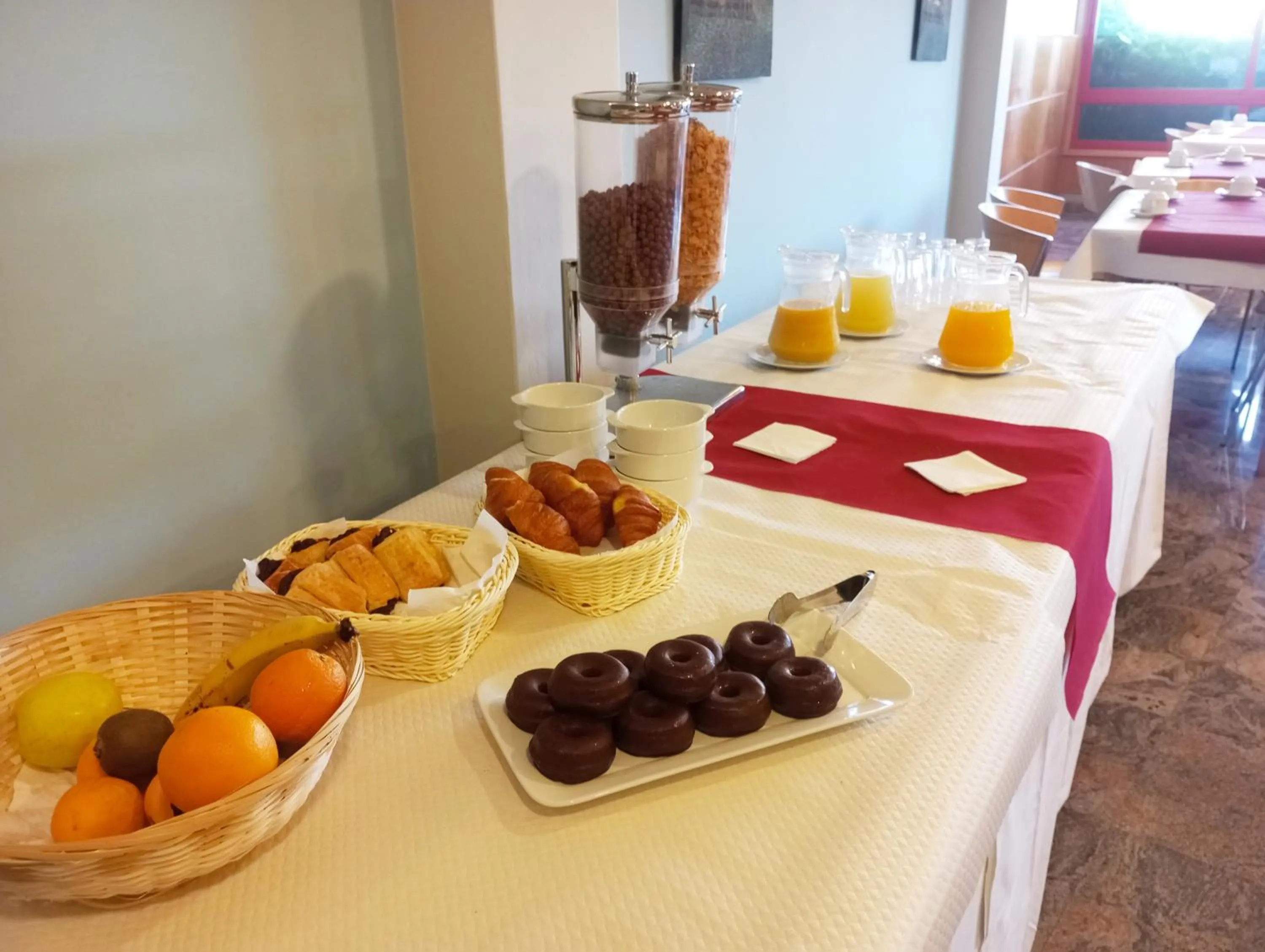 Buffet breakfast in Hotel Acquamaris 3000