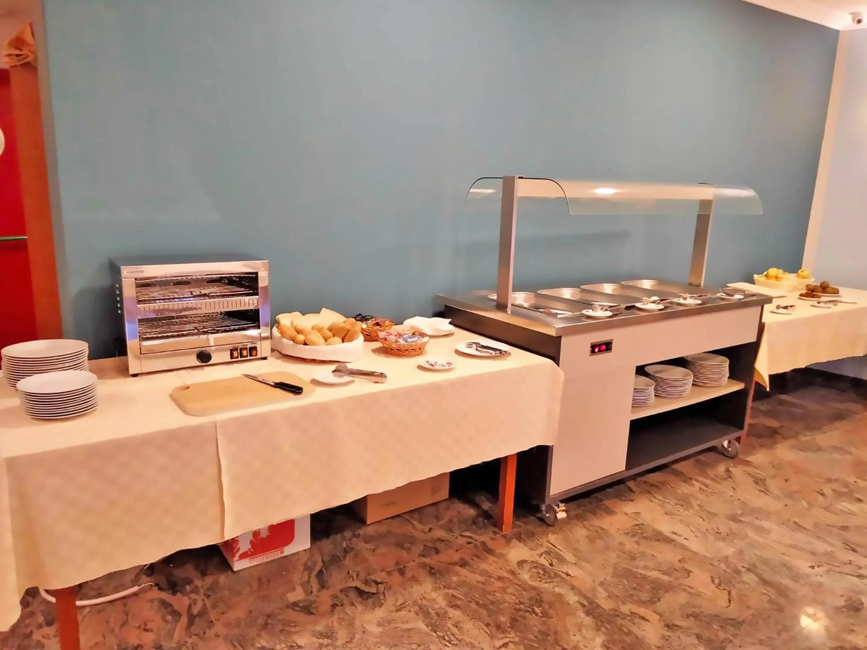 Restaurant/places to eat in Hotel Acquamaris 3000