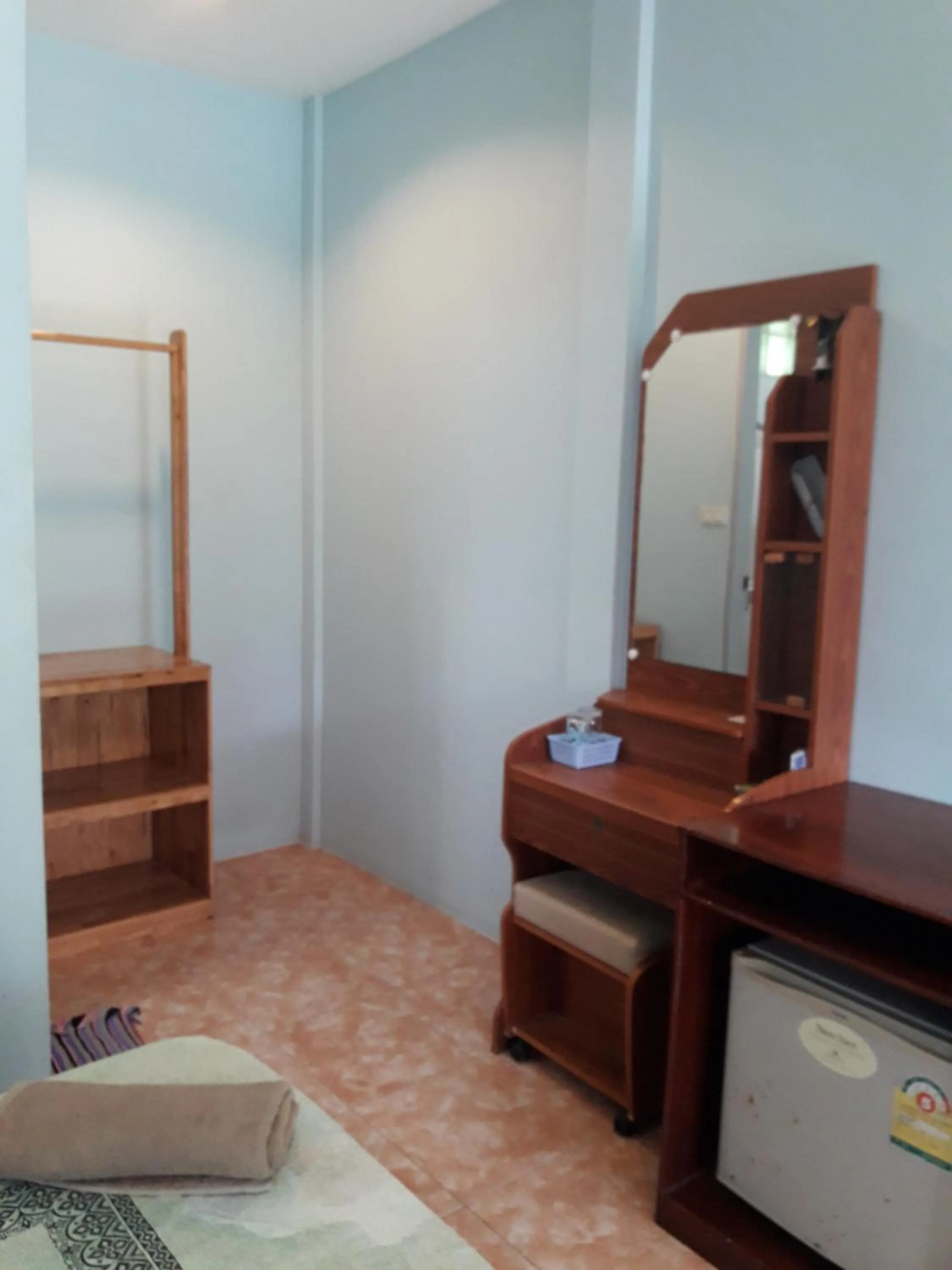 Jungle Hut Bungalows & Hotel