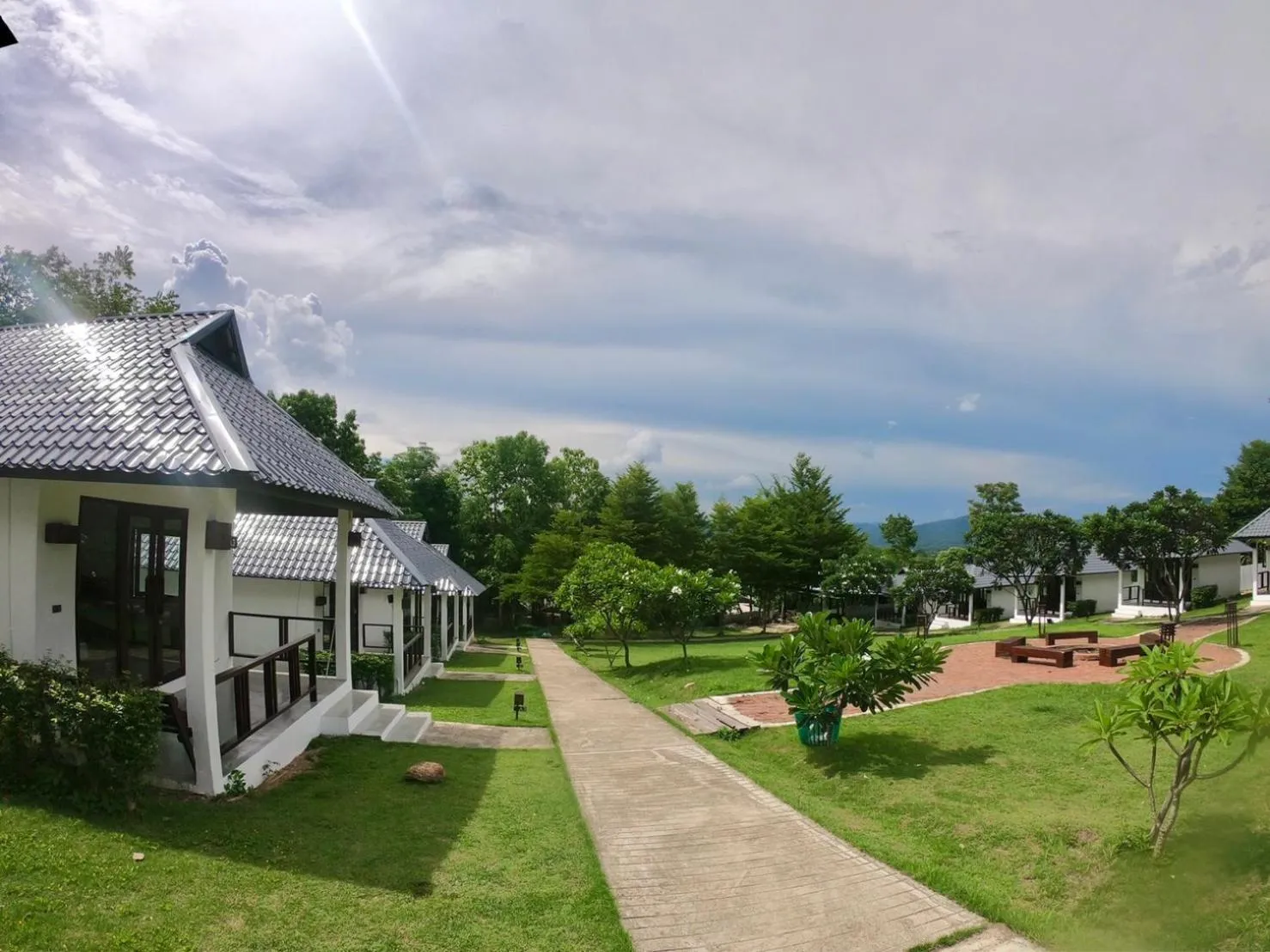 Property building in Diamond Village Pai