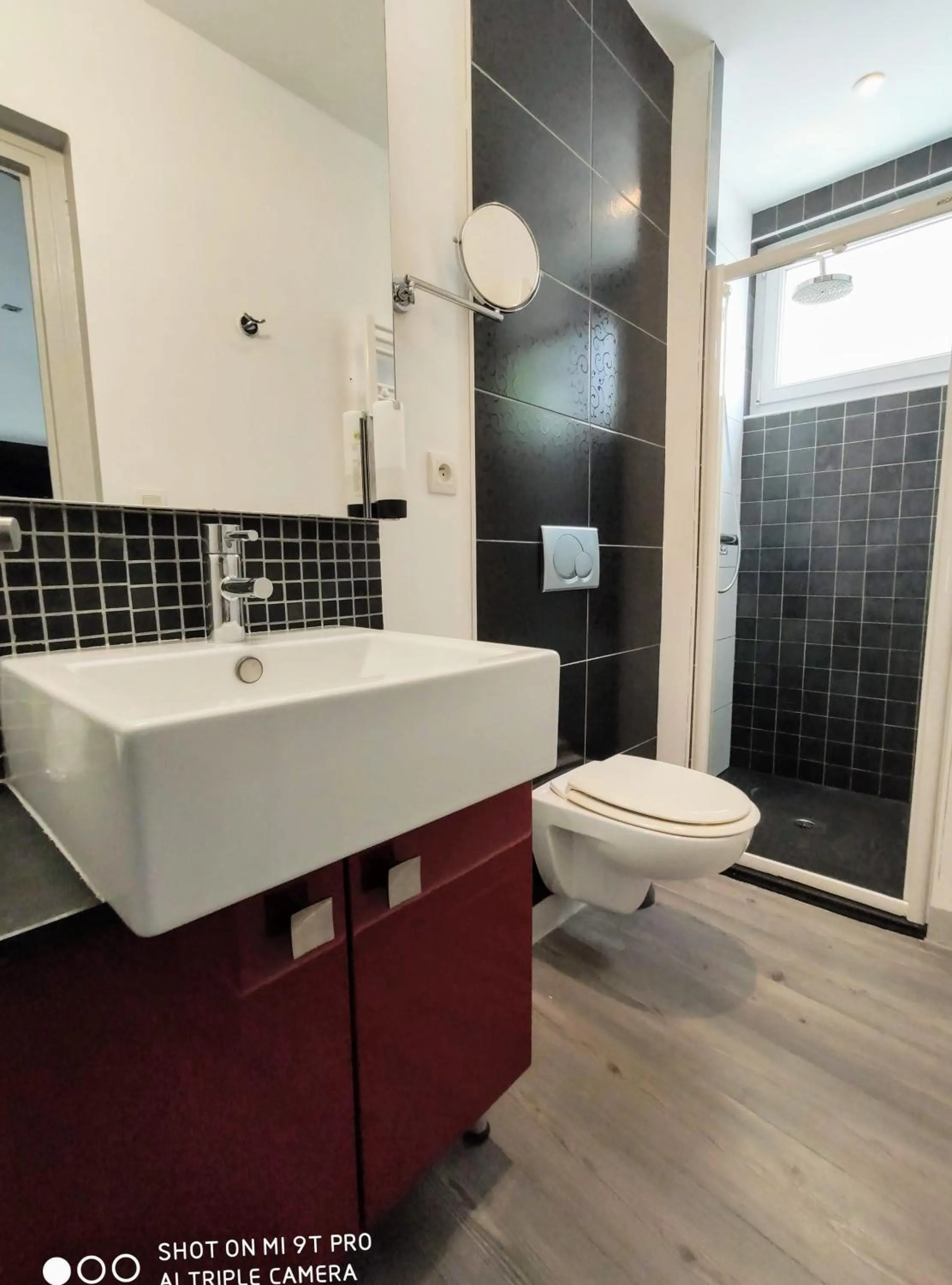 Bathroom in Celtic Hotel