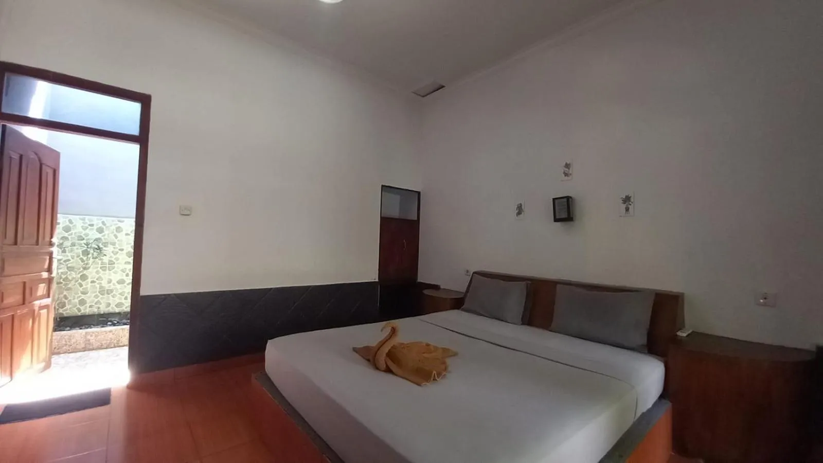 Bed in Gili Welldone Guesthouse