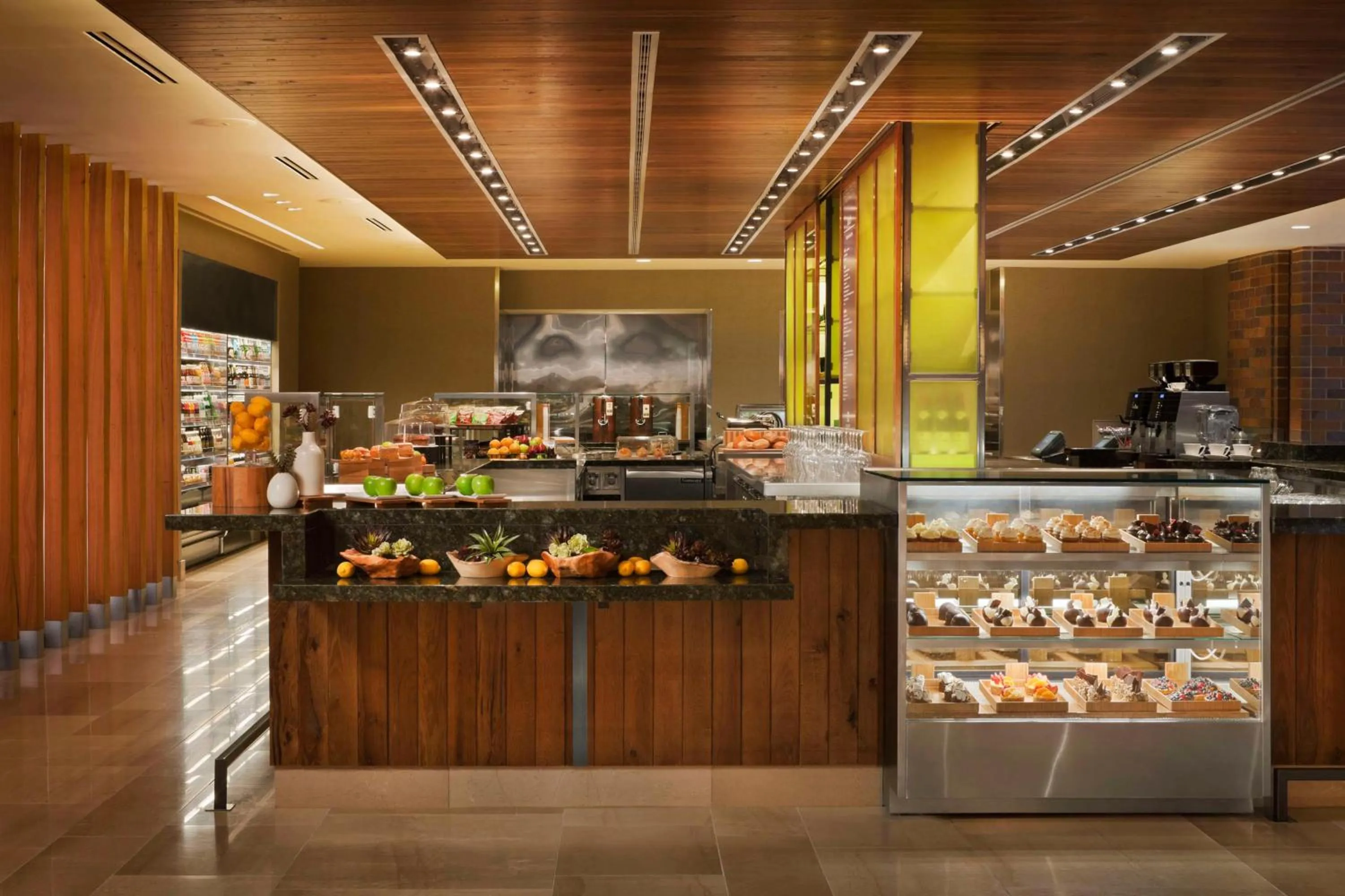 Restaurant/places to eat in Hilton Anatole