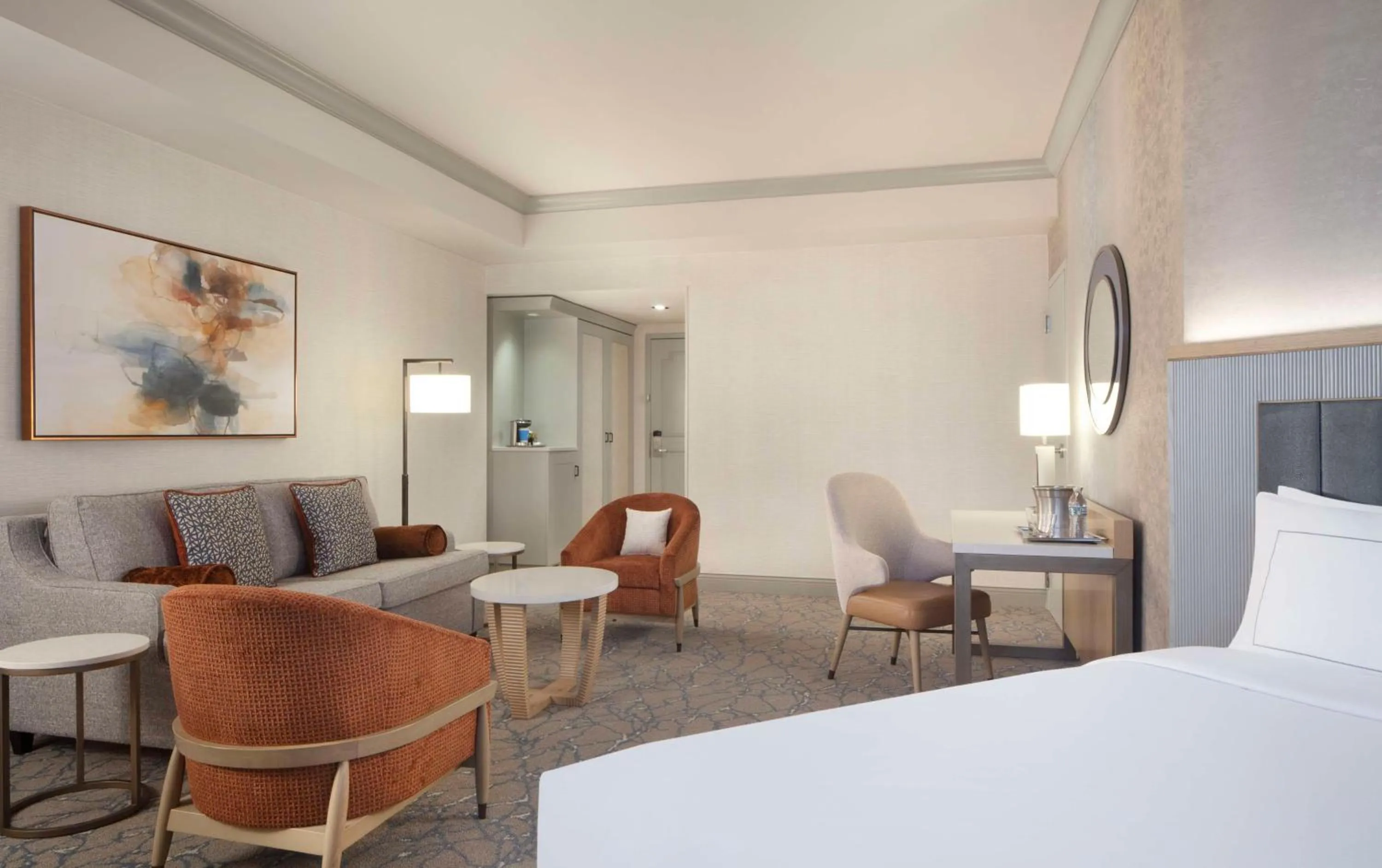 Bedroom, Bed in Hilton Anatole