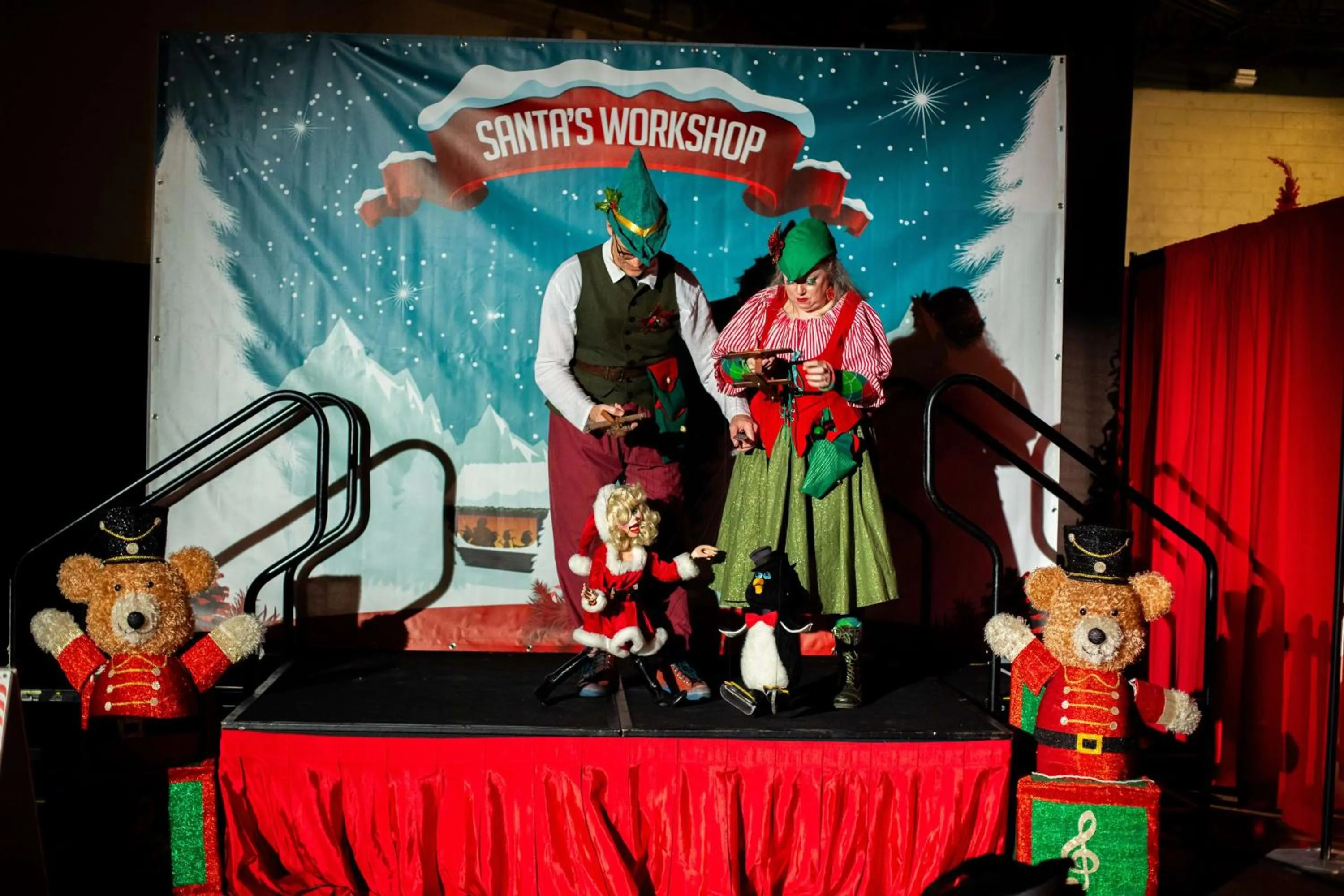 Entertainment in Hilton Anatole