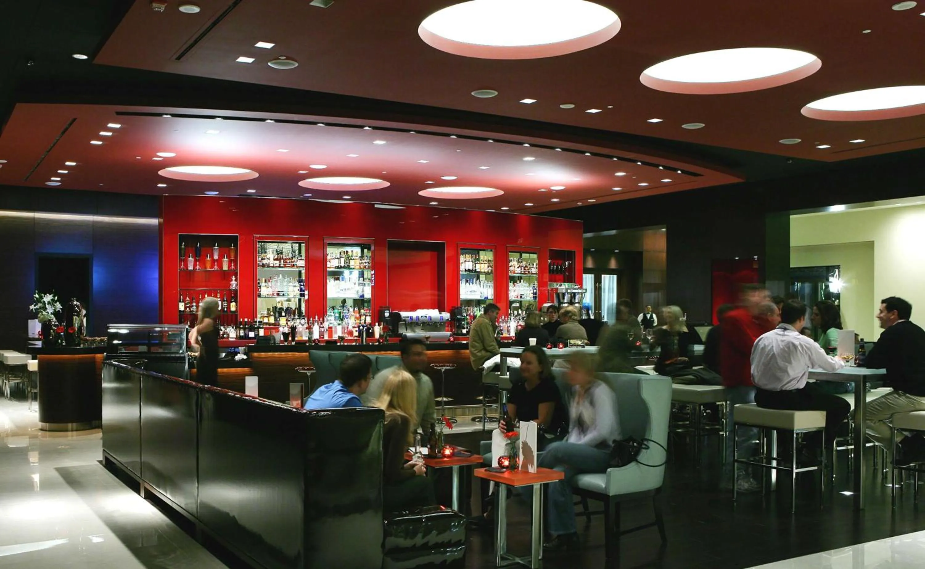 Lounge or bar in Hilton Anatole