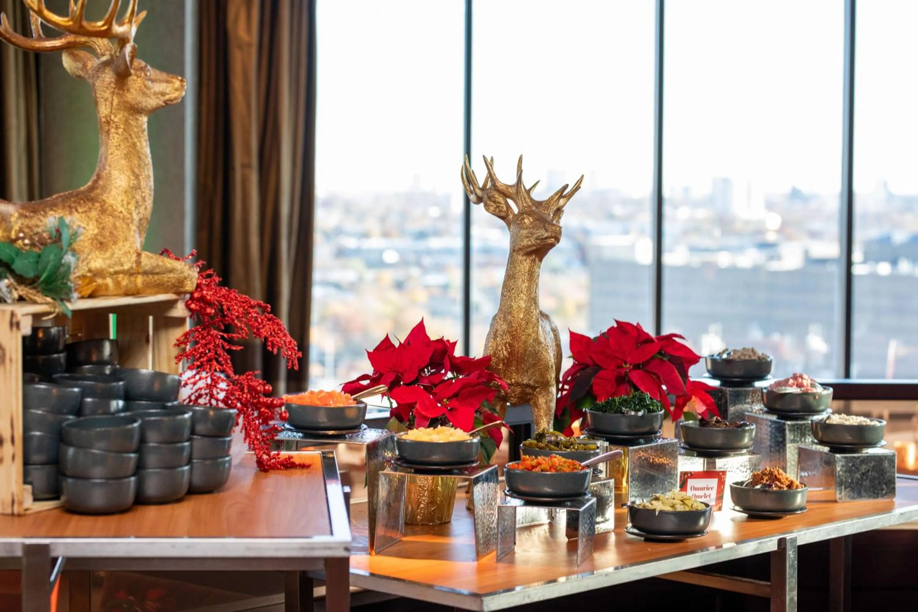 Restaurant/places to eat in Hilton Anatole