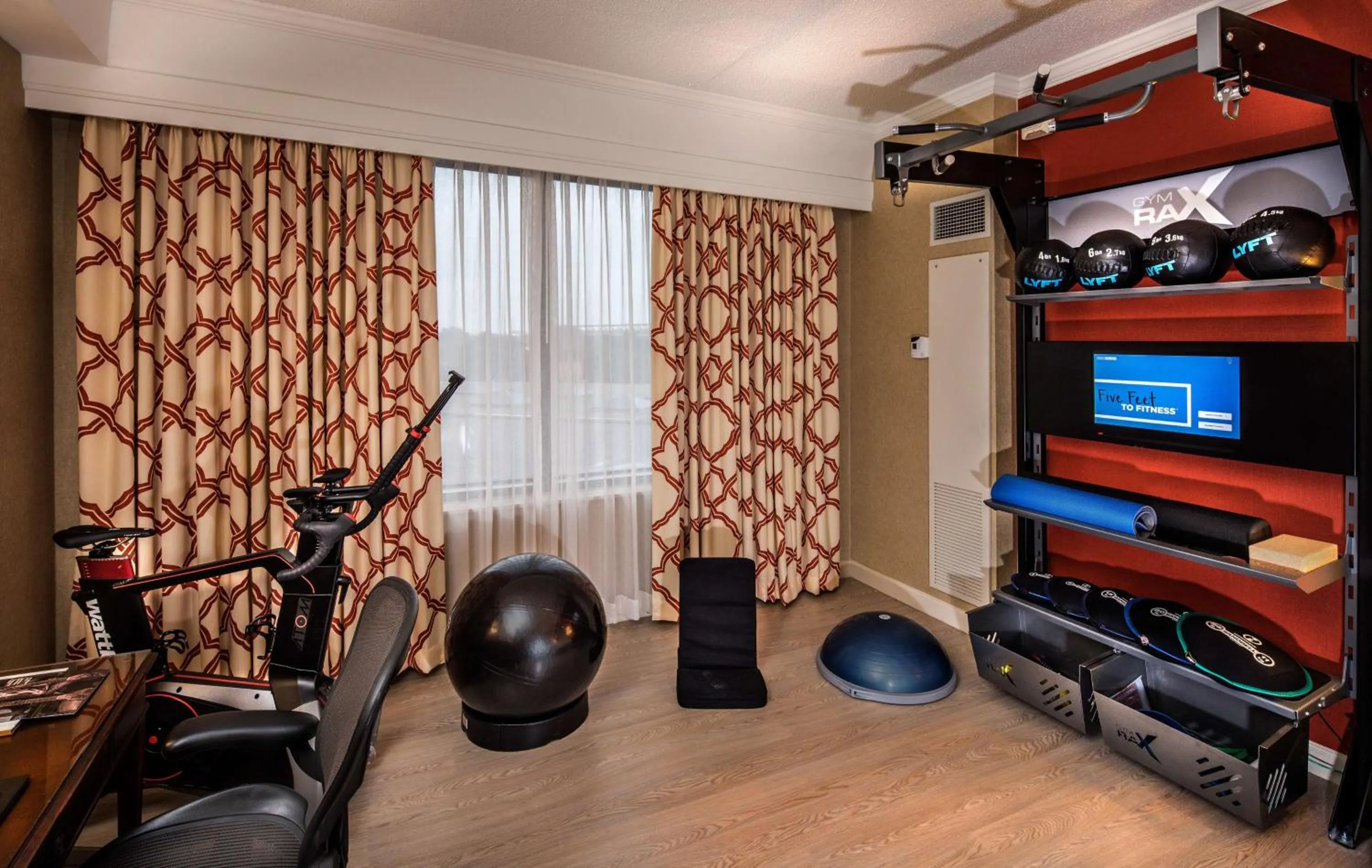 Photo of the whole room in Hilton Anatole