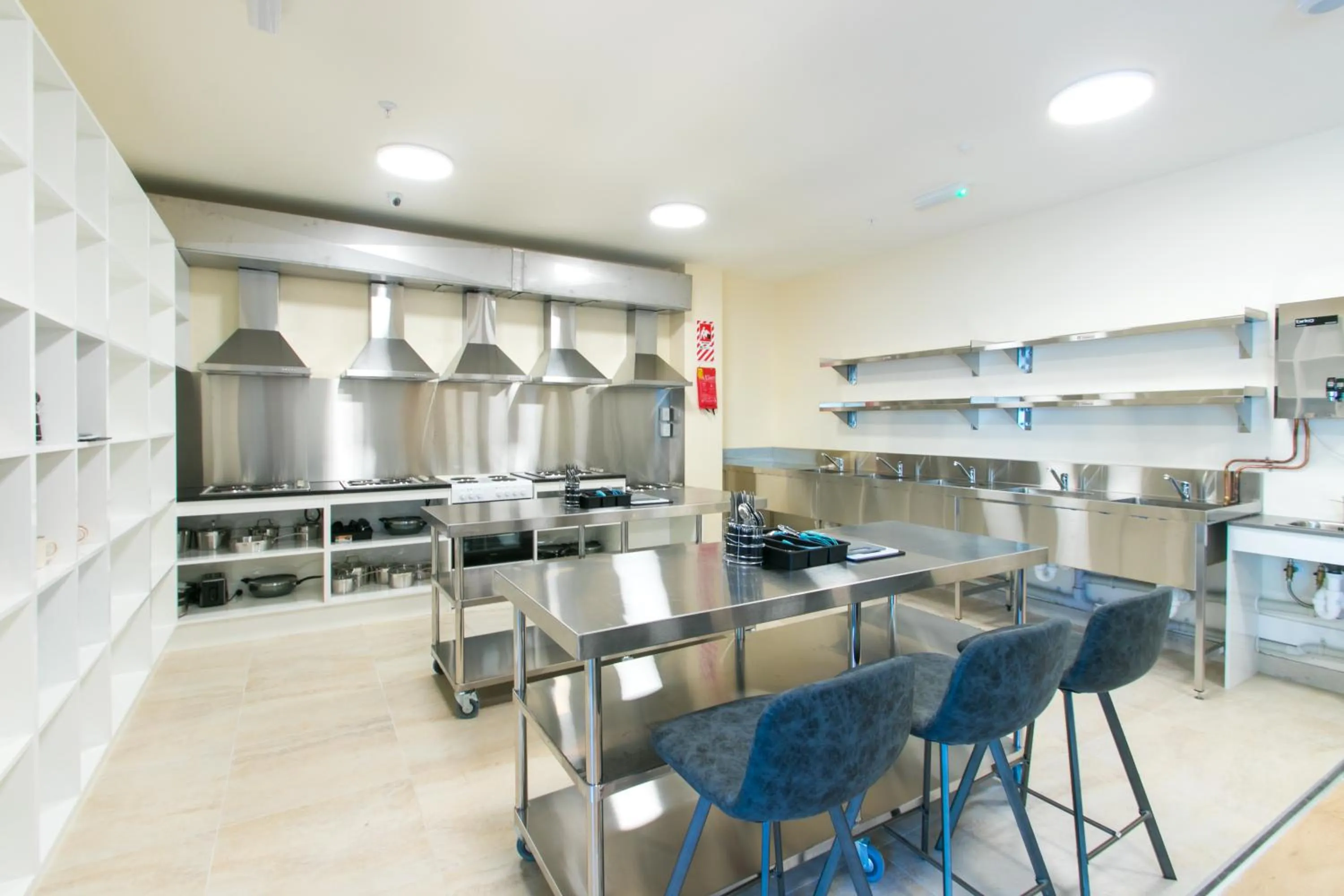 Kitchen or kitchenette in Hobson Lodge