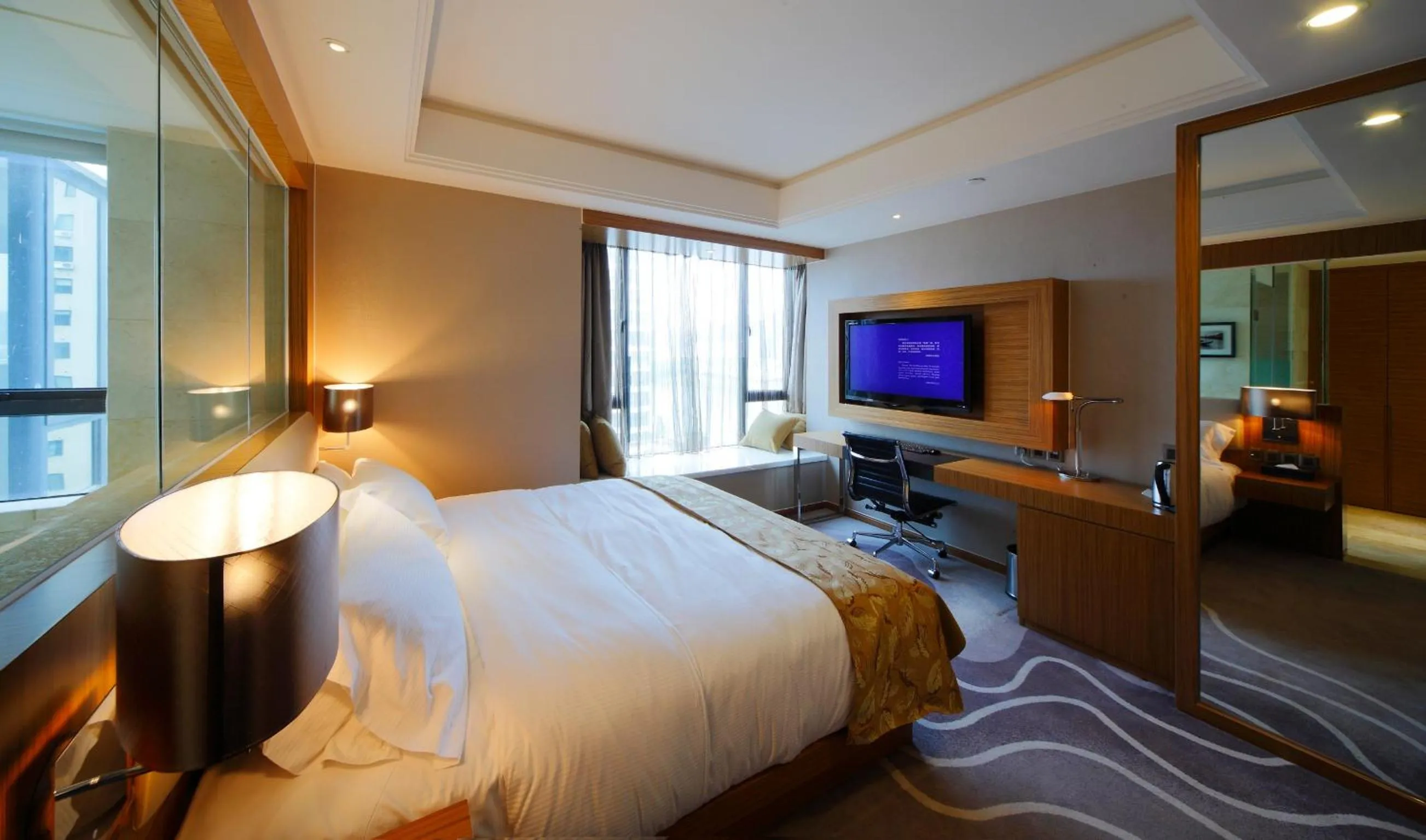 Bedroom, Bed in DW Hotel