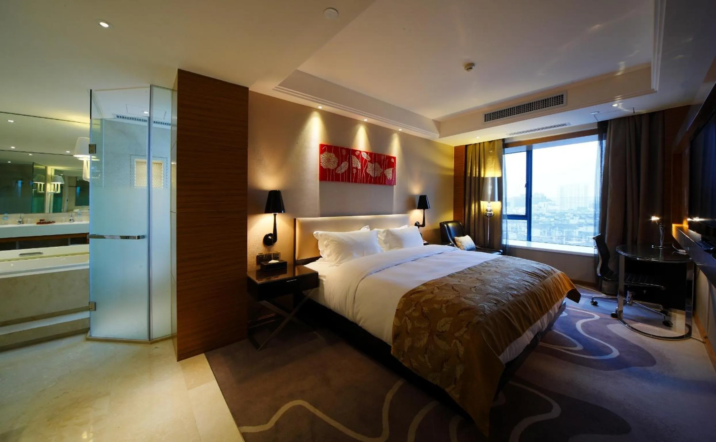 Bedroom, Bed in DW Hotel