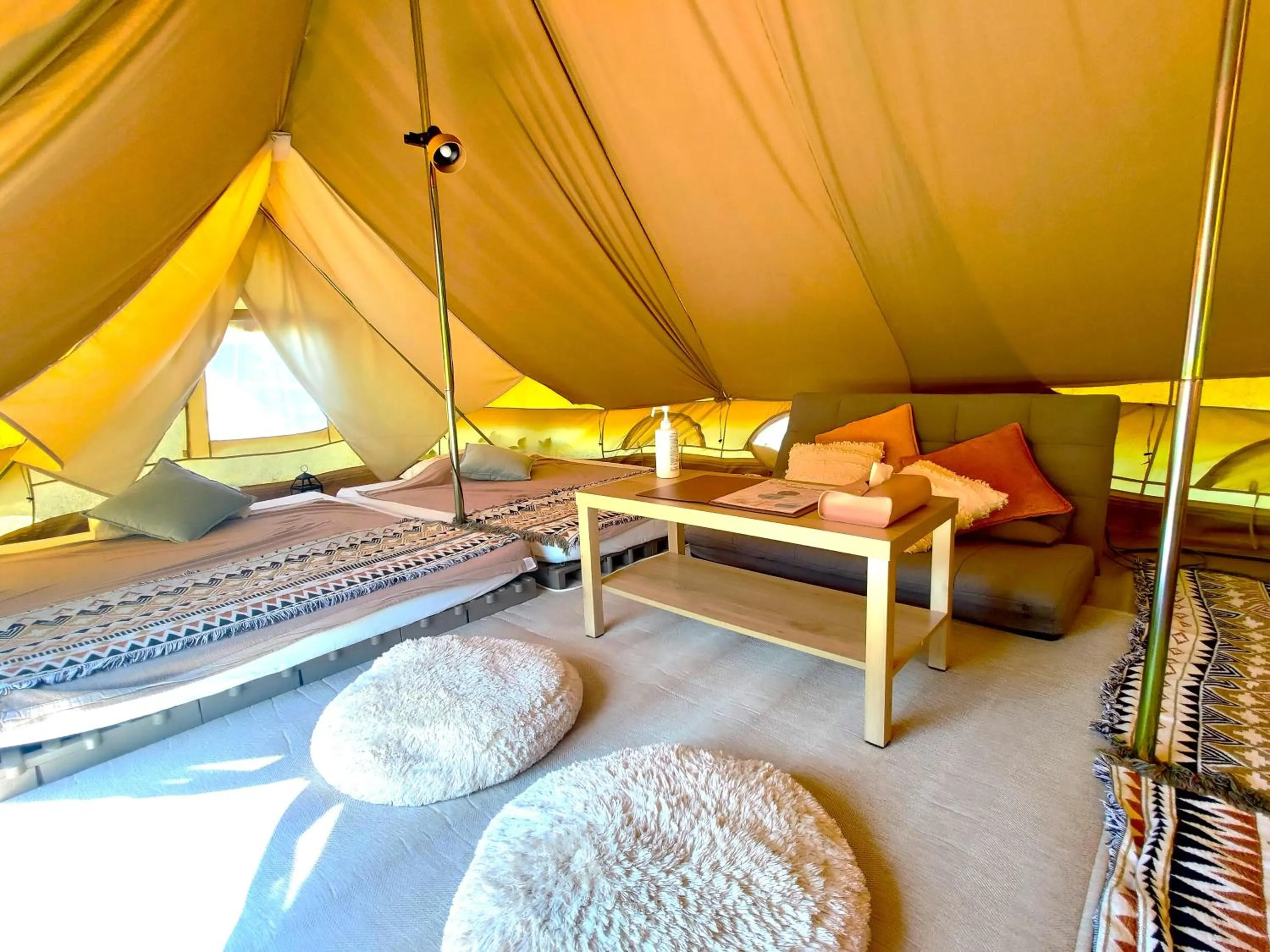Photo of the whole room, Bed in Kabuku Resort