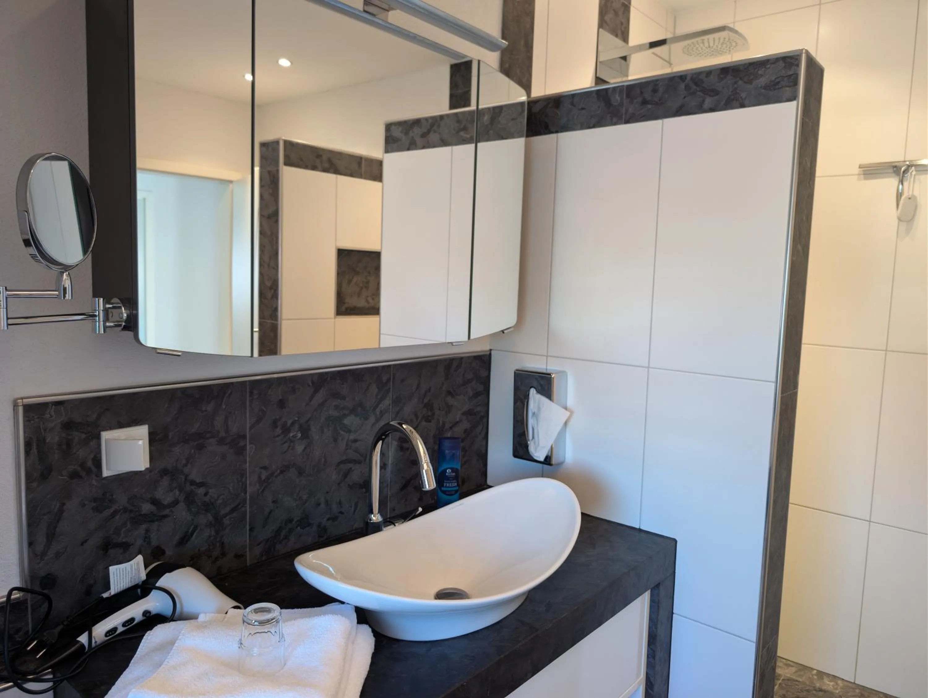 Bathroom in Landhaus Hotel Müller