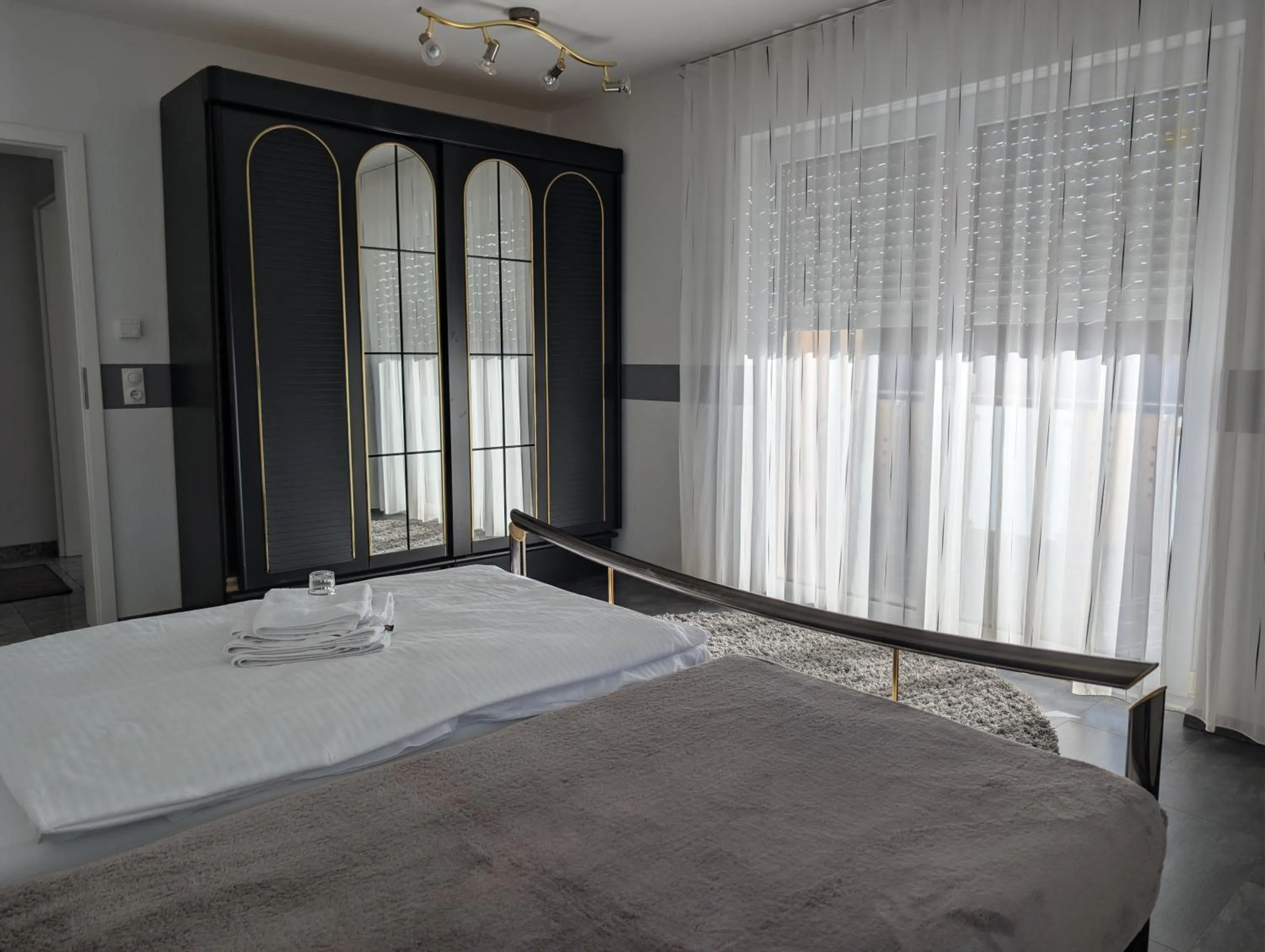 Bedroom, Bed in Landhaus Hotel Müller