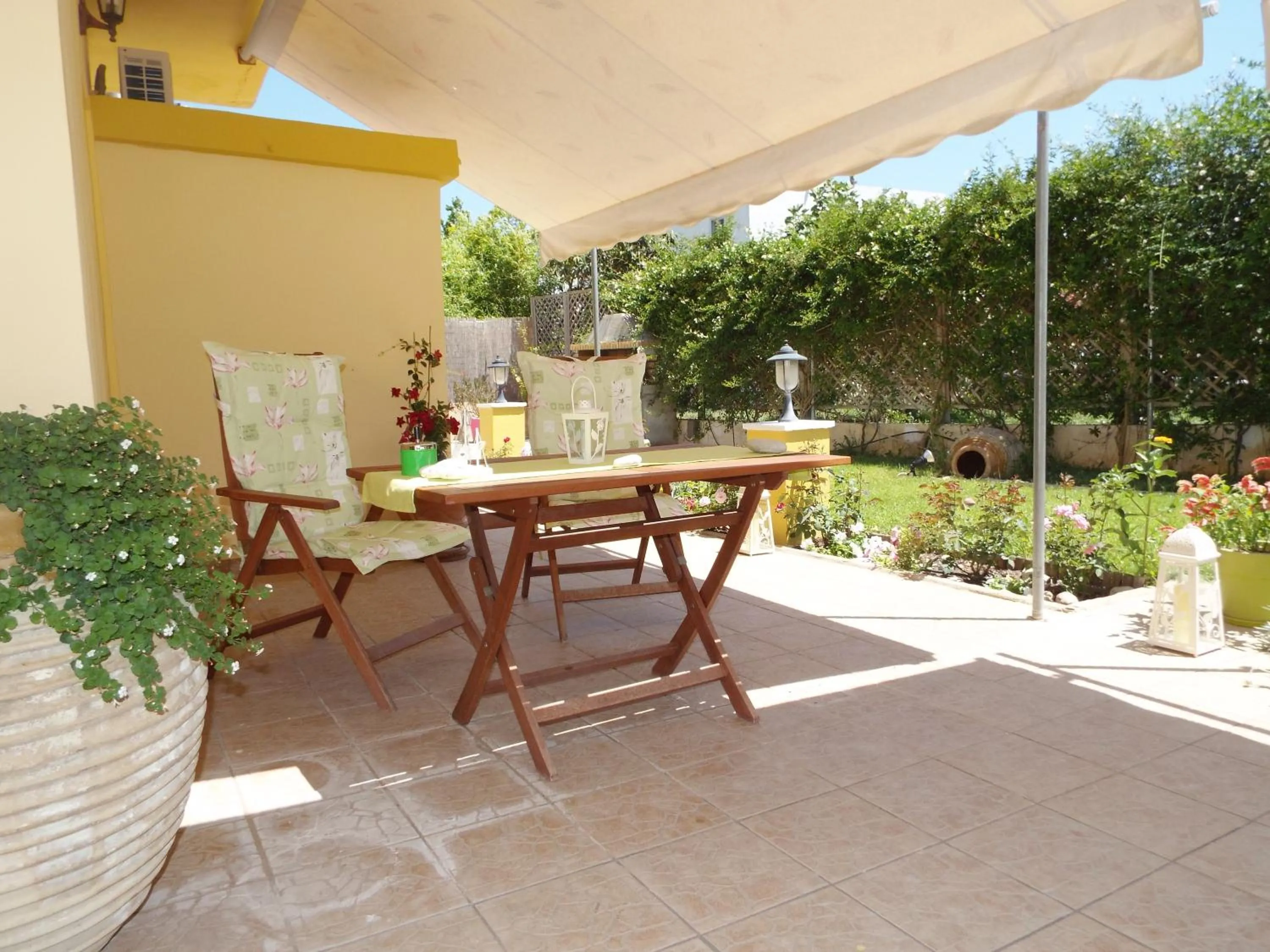 Patio in Heliofili