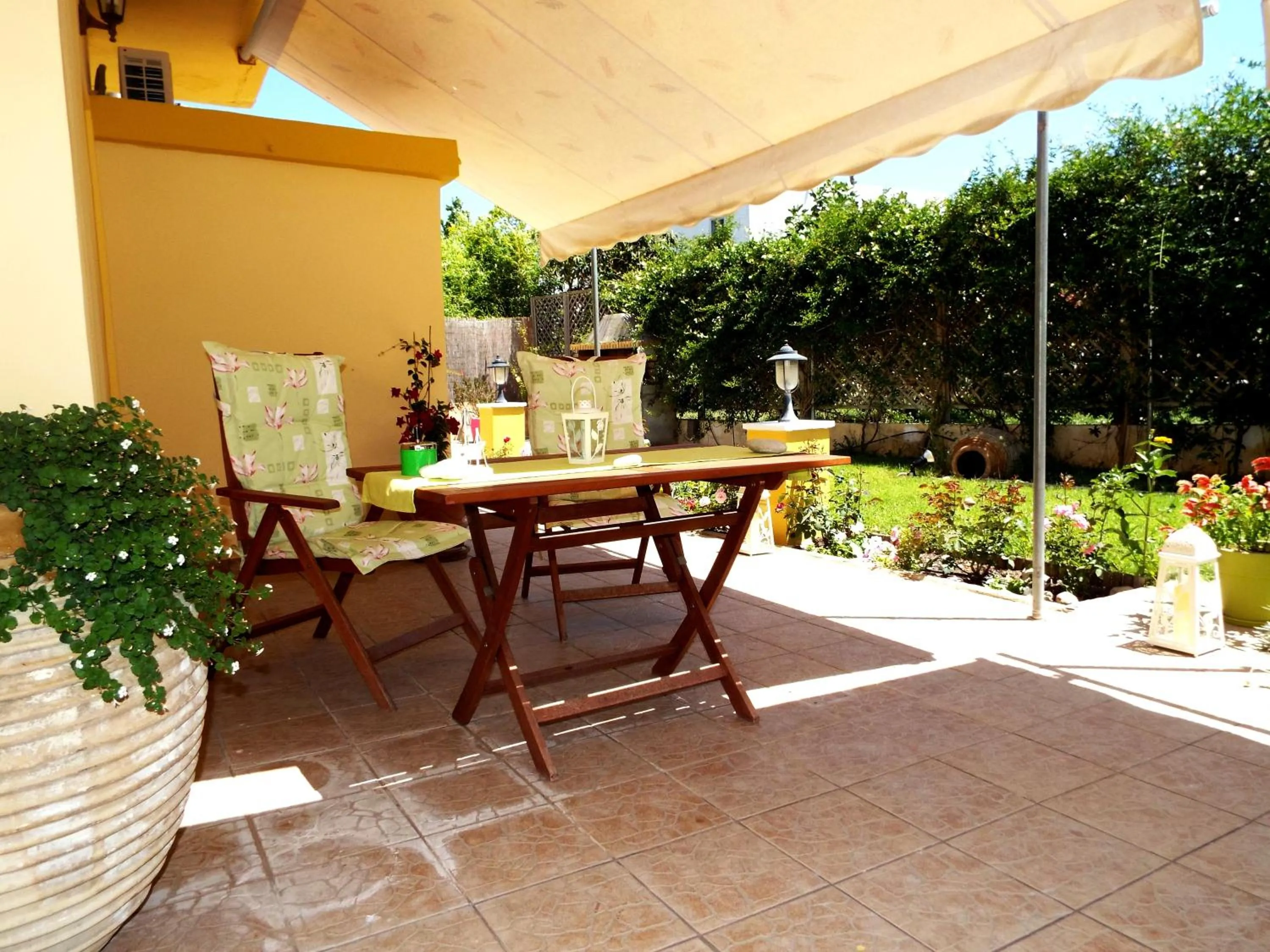 Patio in Heliofili