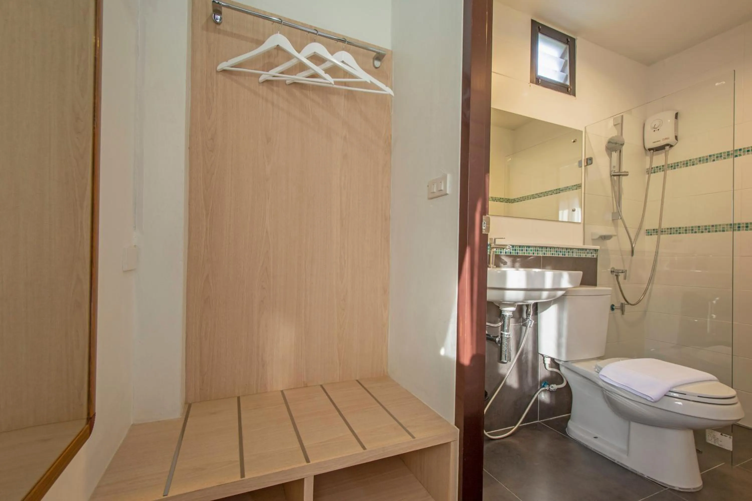 Happiness Guesthouse