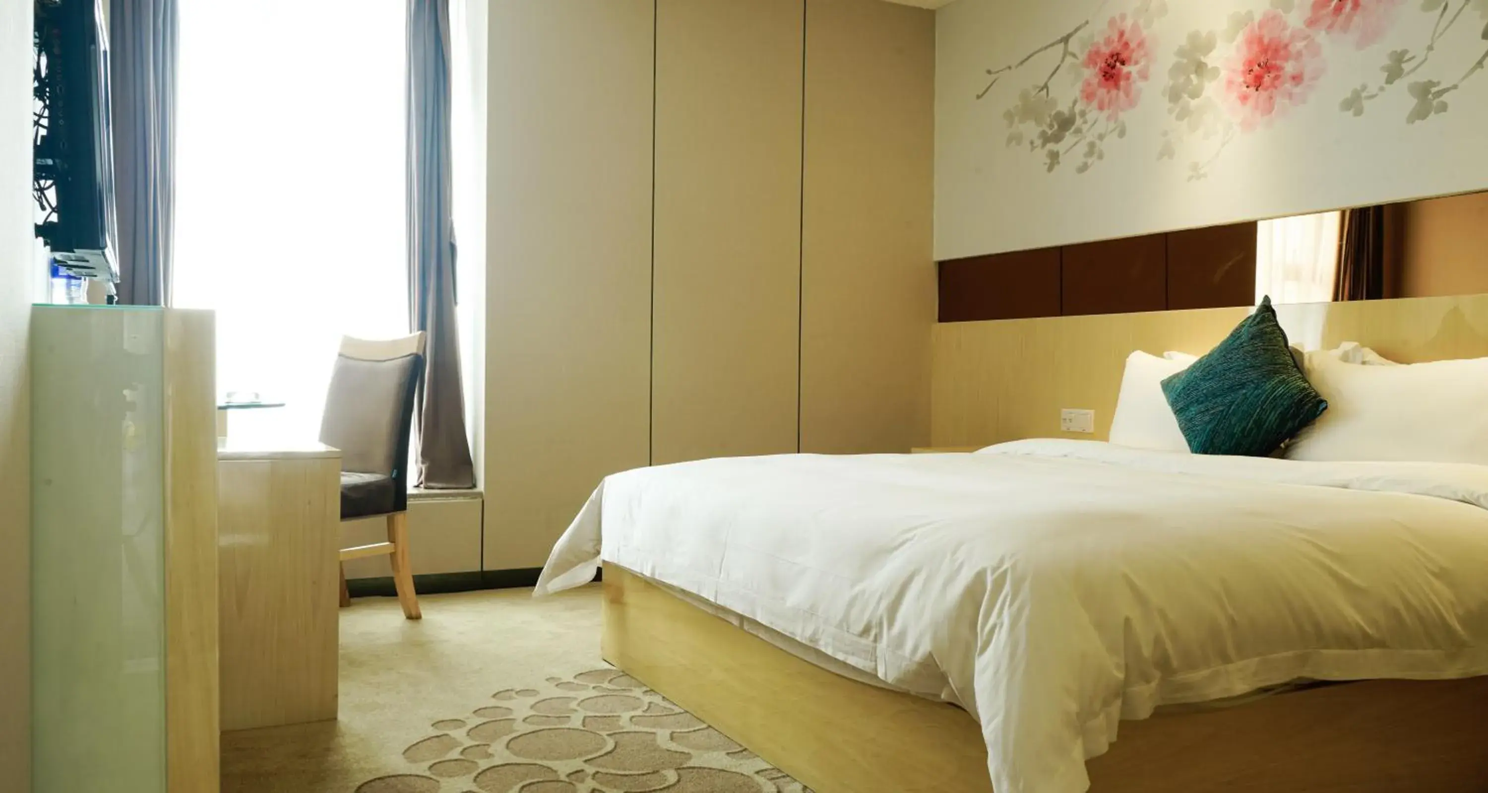 Photo of the whole room, Bed in Paco Hotel Ouzhuang Metro Guangzhou-Free shuttle to Canton fair Photo of the whole room, Bed in Paco Hotel Ouzhuang Metro Guangzhou-Free shuttle to Canton fair