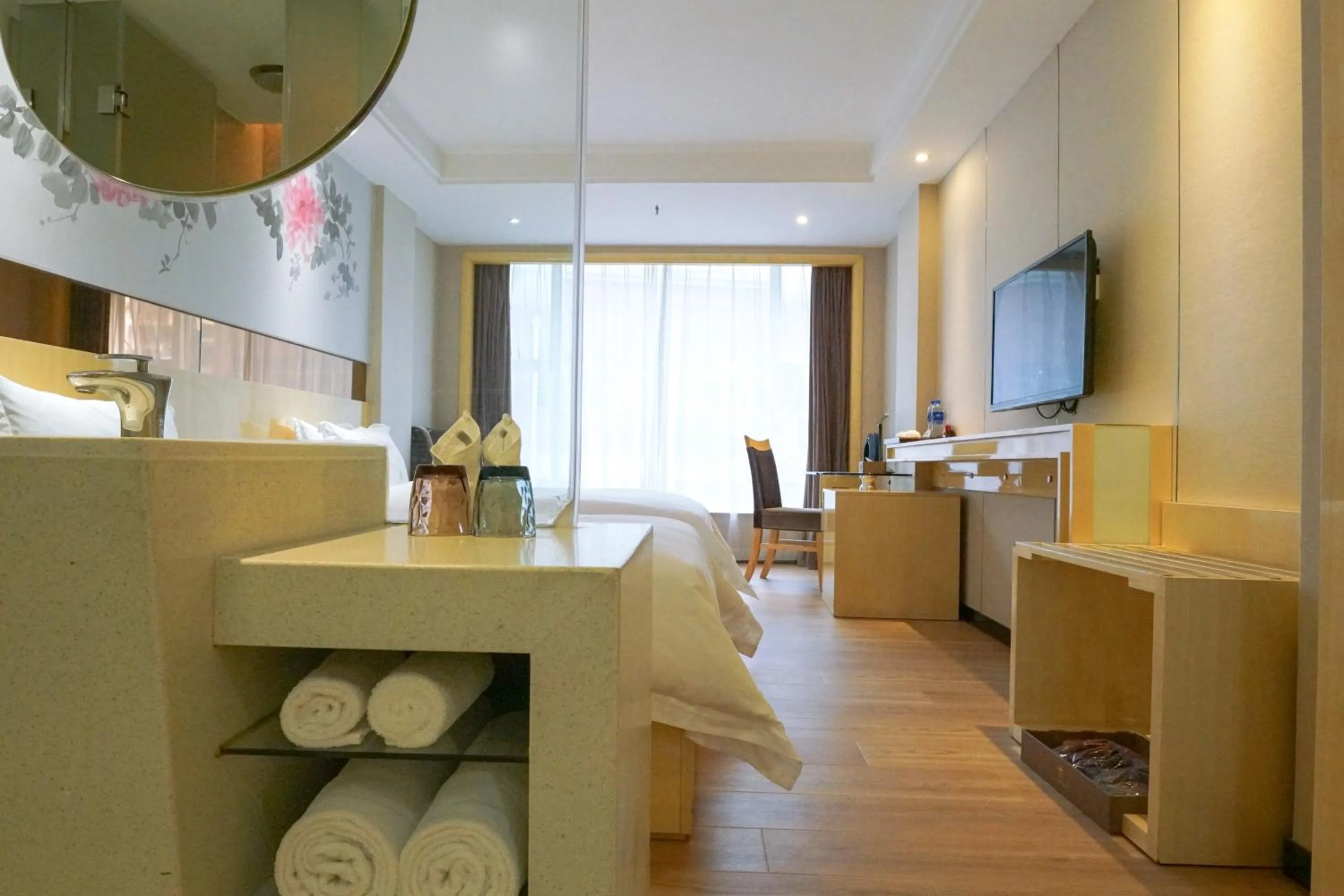 Photo of the whole room, Bed in Paco Hotel Ouzhuang Metro Guangzhou